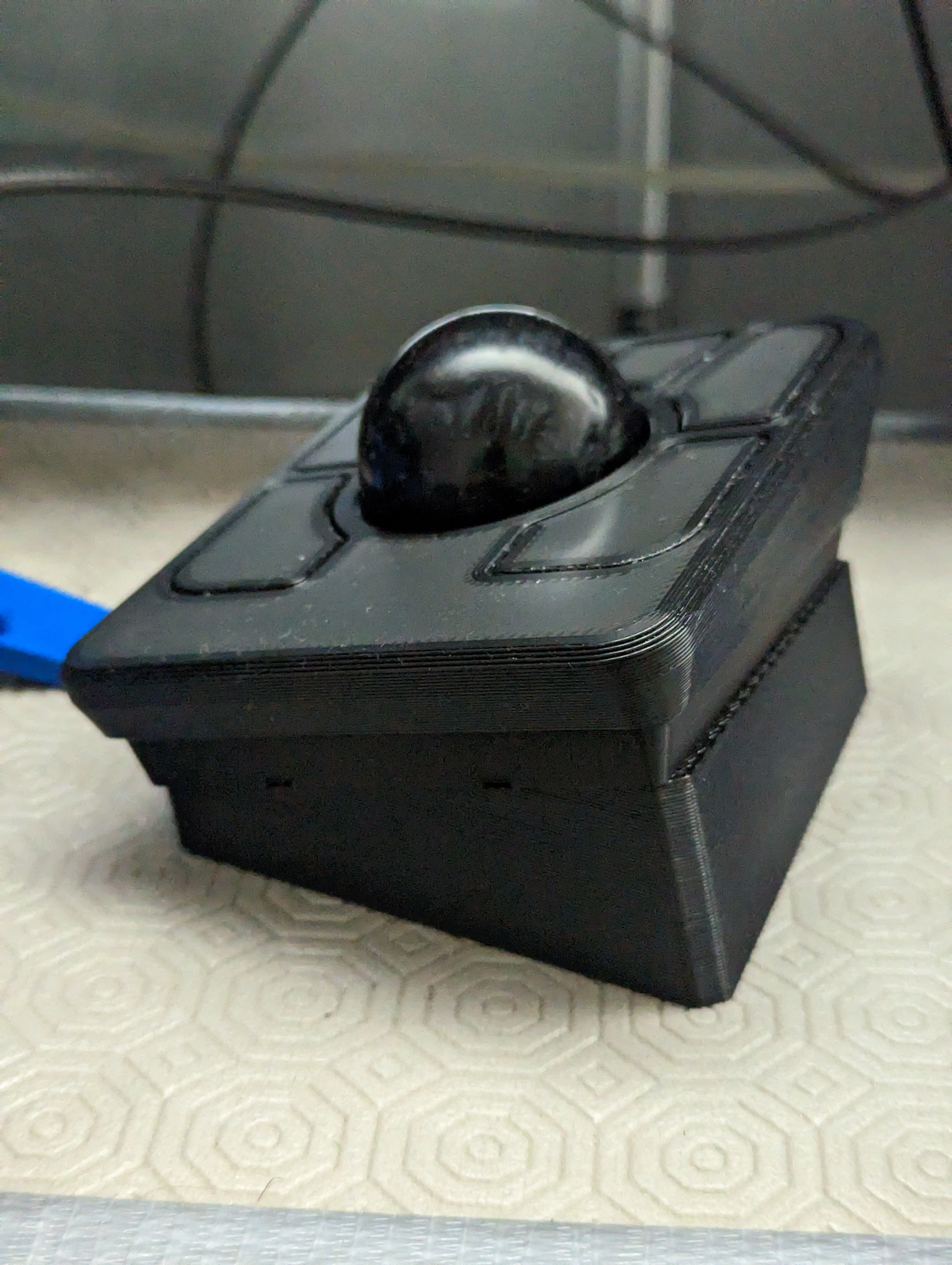 Ploopy Adept - Customizable Mouse Tilter (Tenting Stand)