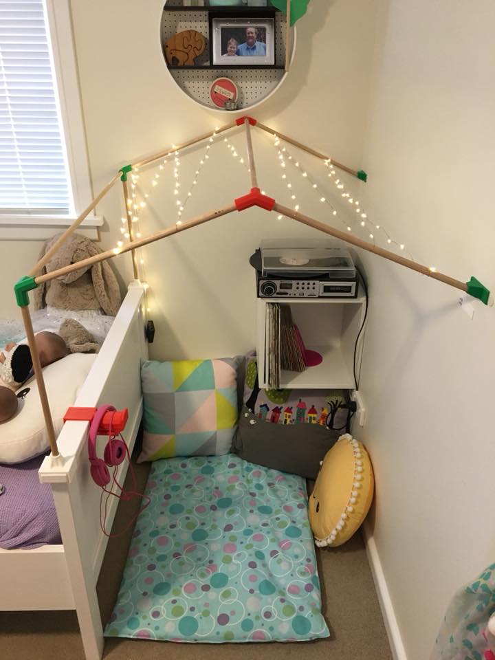 Dowel connectors for play tent