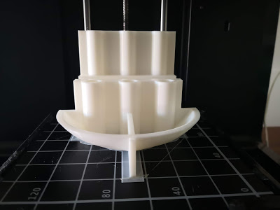 Brutalism-inspired Utensil holder