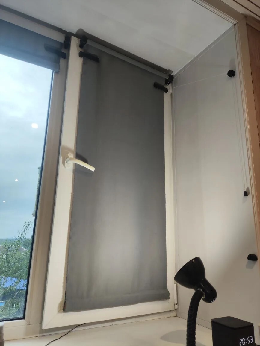 The mechanism of the blinds