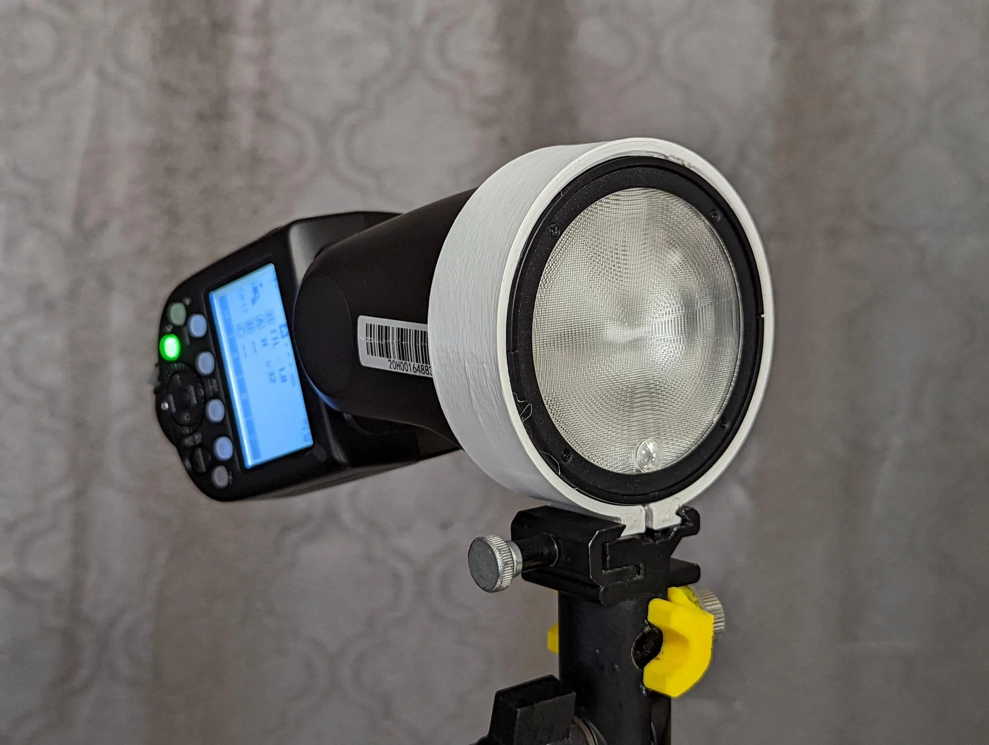 Godox V1 Round Flash Lightstand Mount