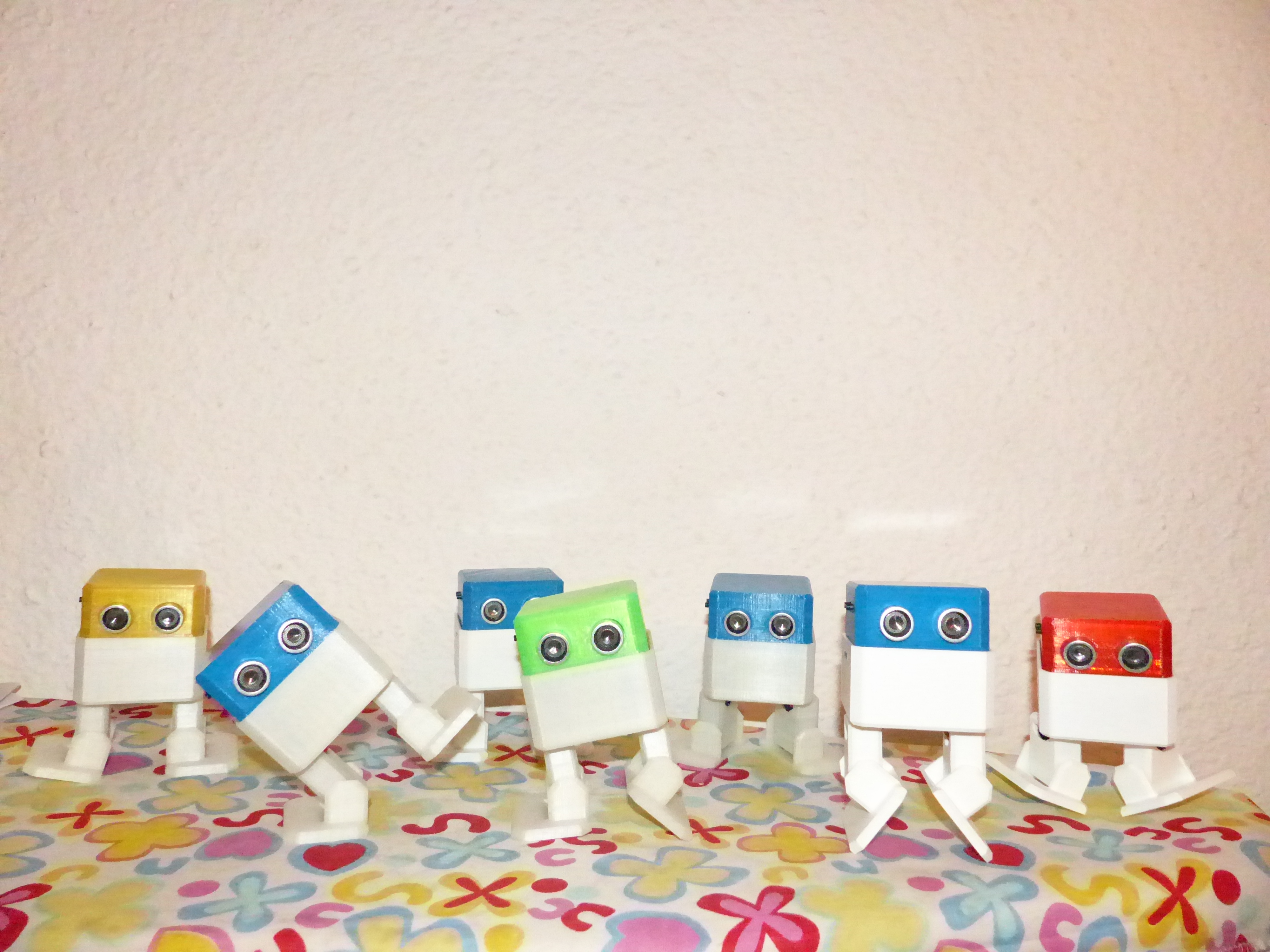 PedroBot, usb Battery charging, bluetooth, led mouth, noise detector.