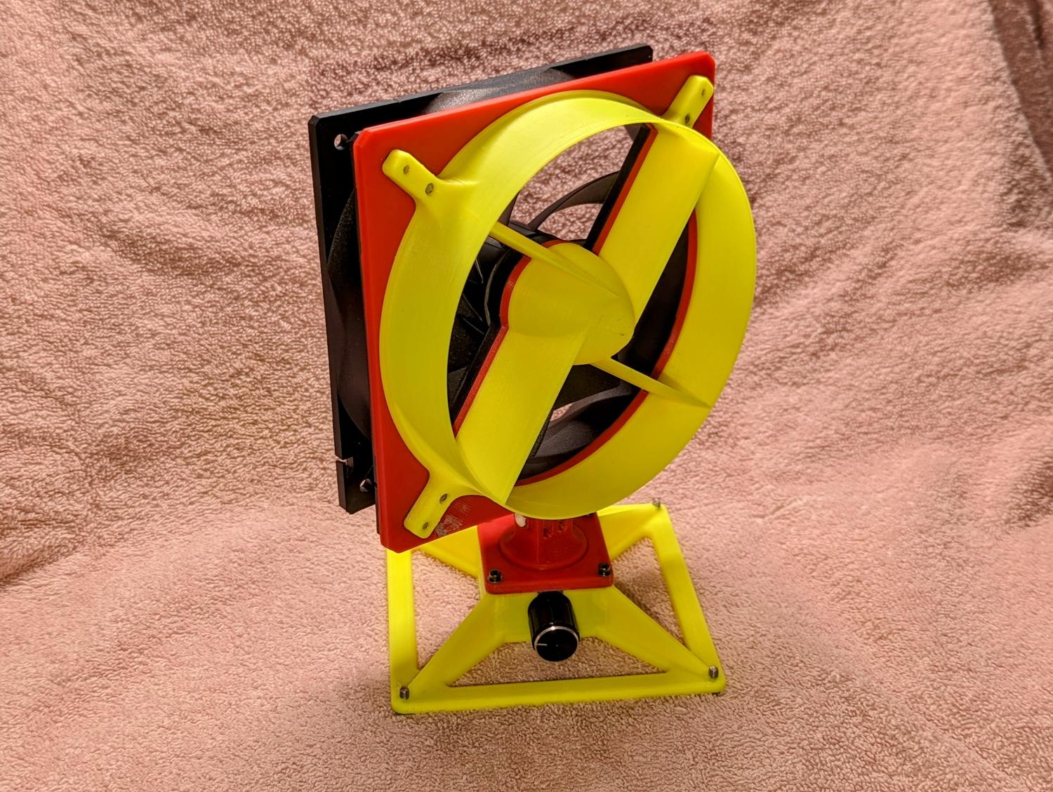 Arctic F12 Fan with Stand + Helix