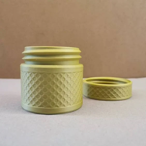 Threaded container