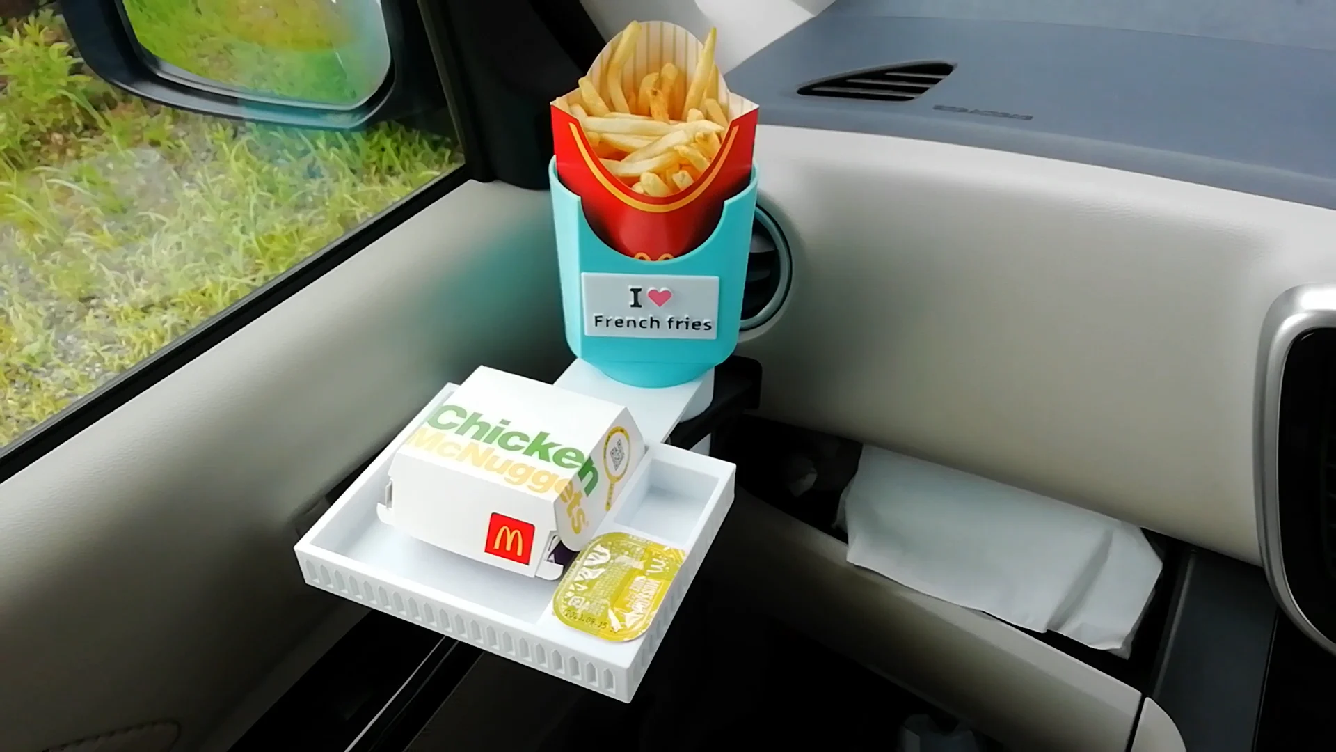 French fries holder