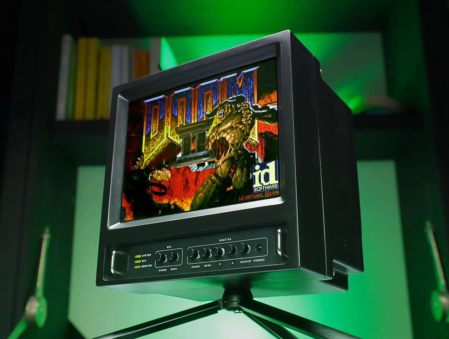 CRT Style Retro Enclosure for the Raspberry Pi (Portable)