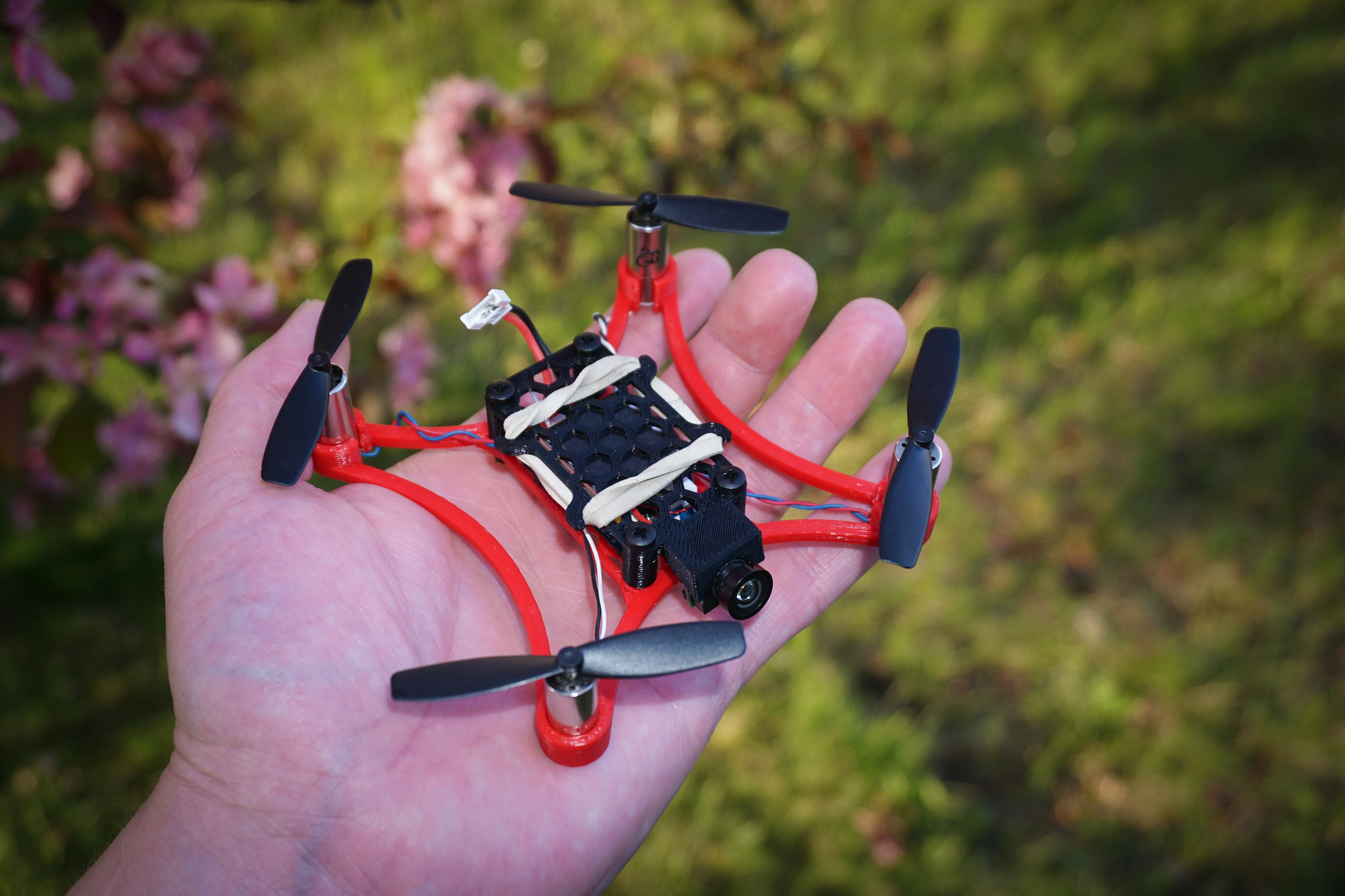 Micro 105 FPV Quadcopter - 8.5mm Motors, Micro Scisky