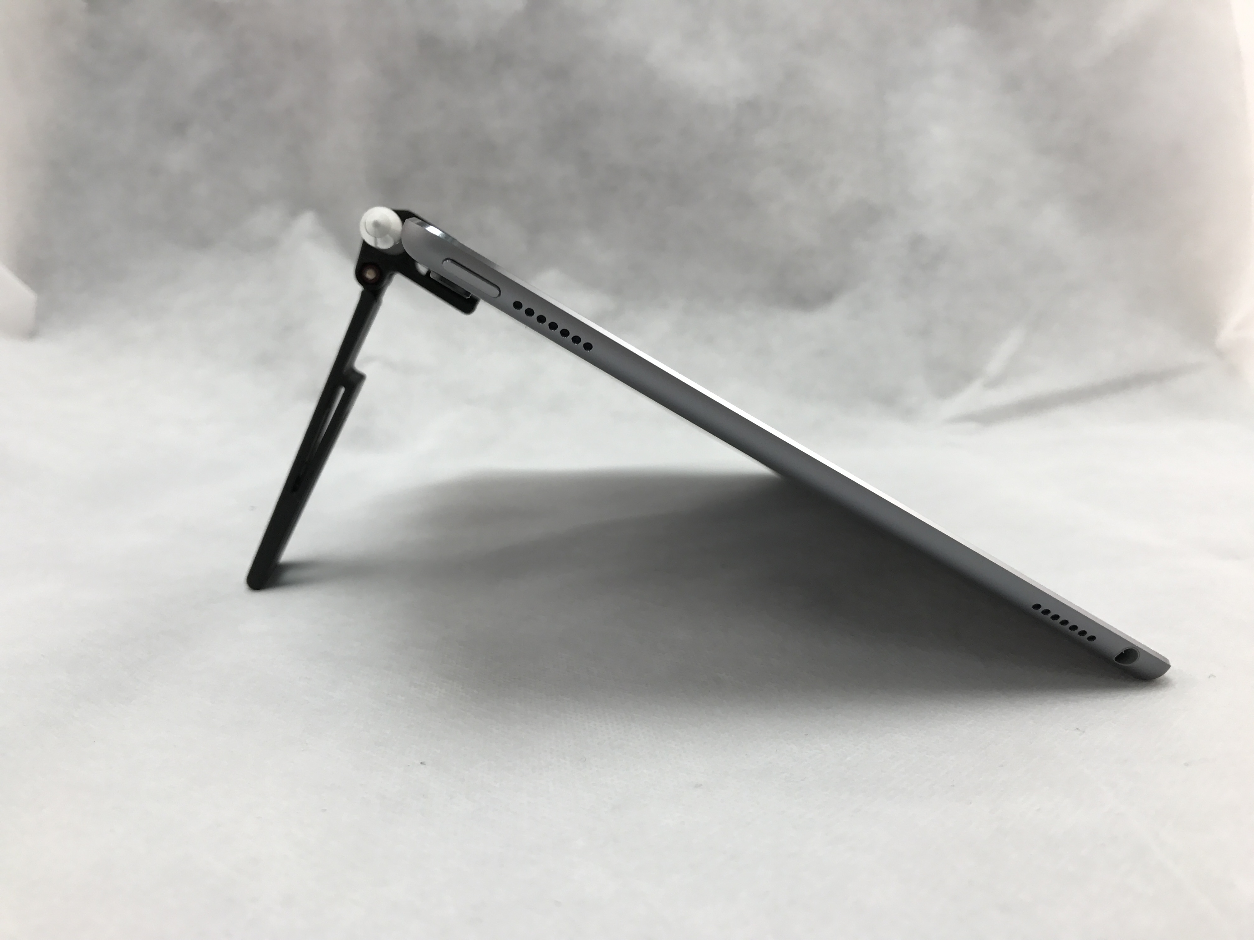 Mount and Stand for Apple pencil