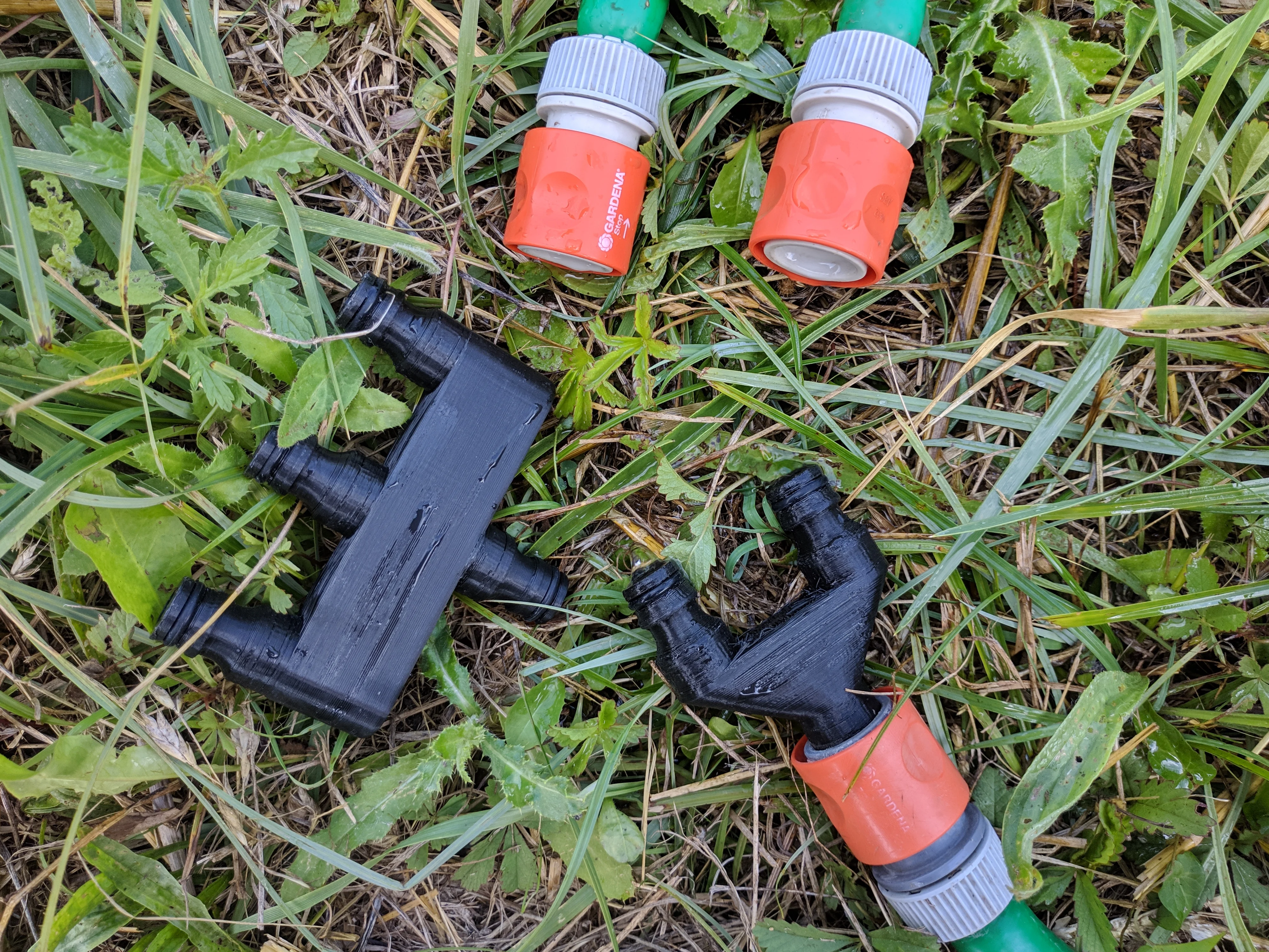 2-way & 3-way Gardena hose divider / splitter