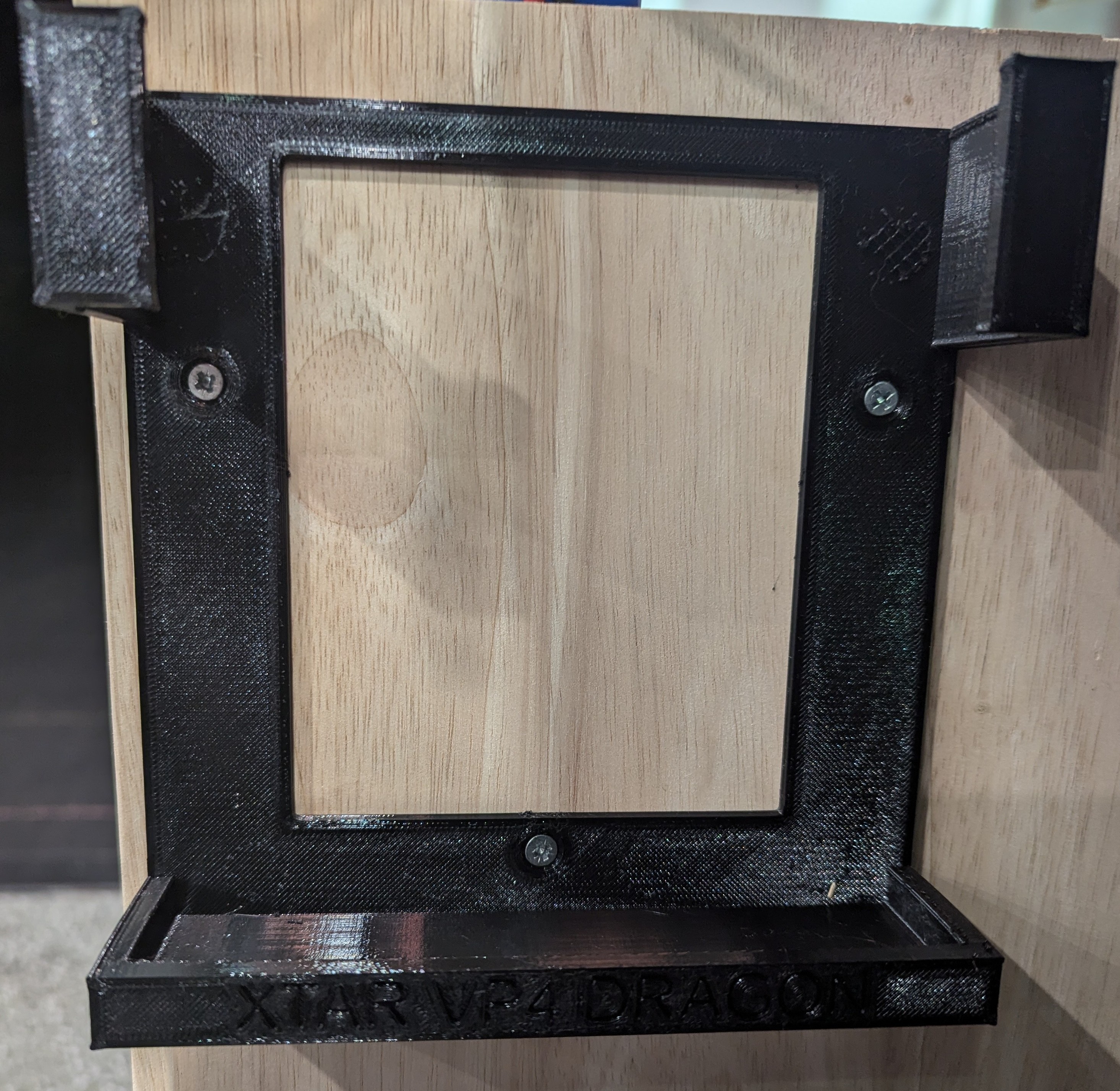 Xtar VP4 dragon charger wall mount