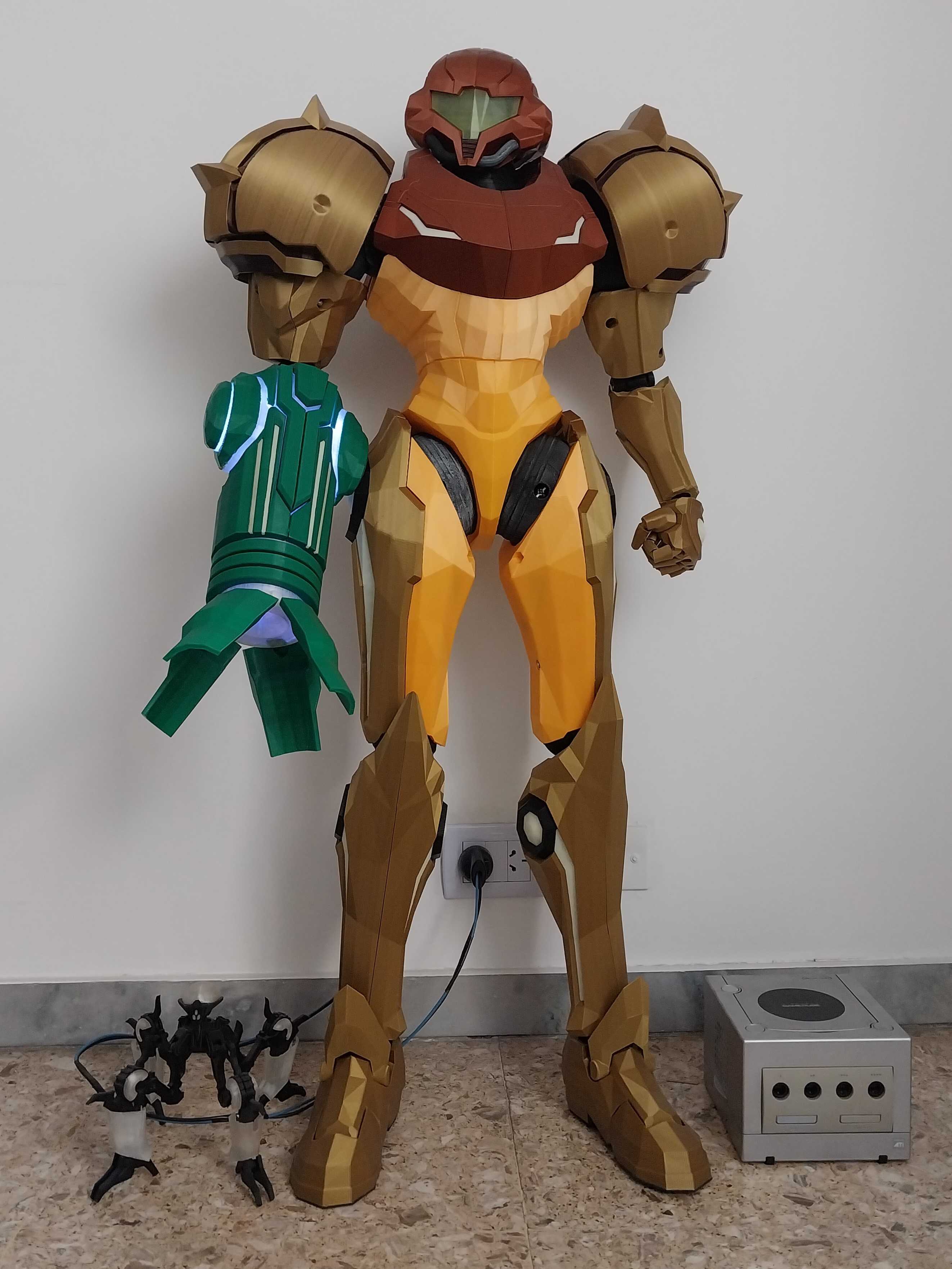 Samus' Varia Suit (articulated) - MP3:C