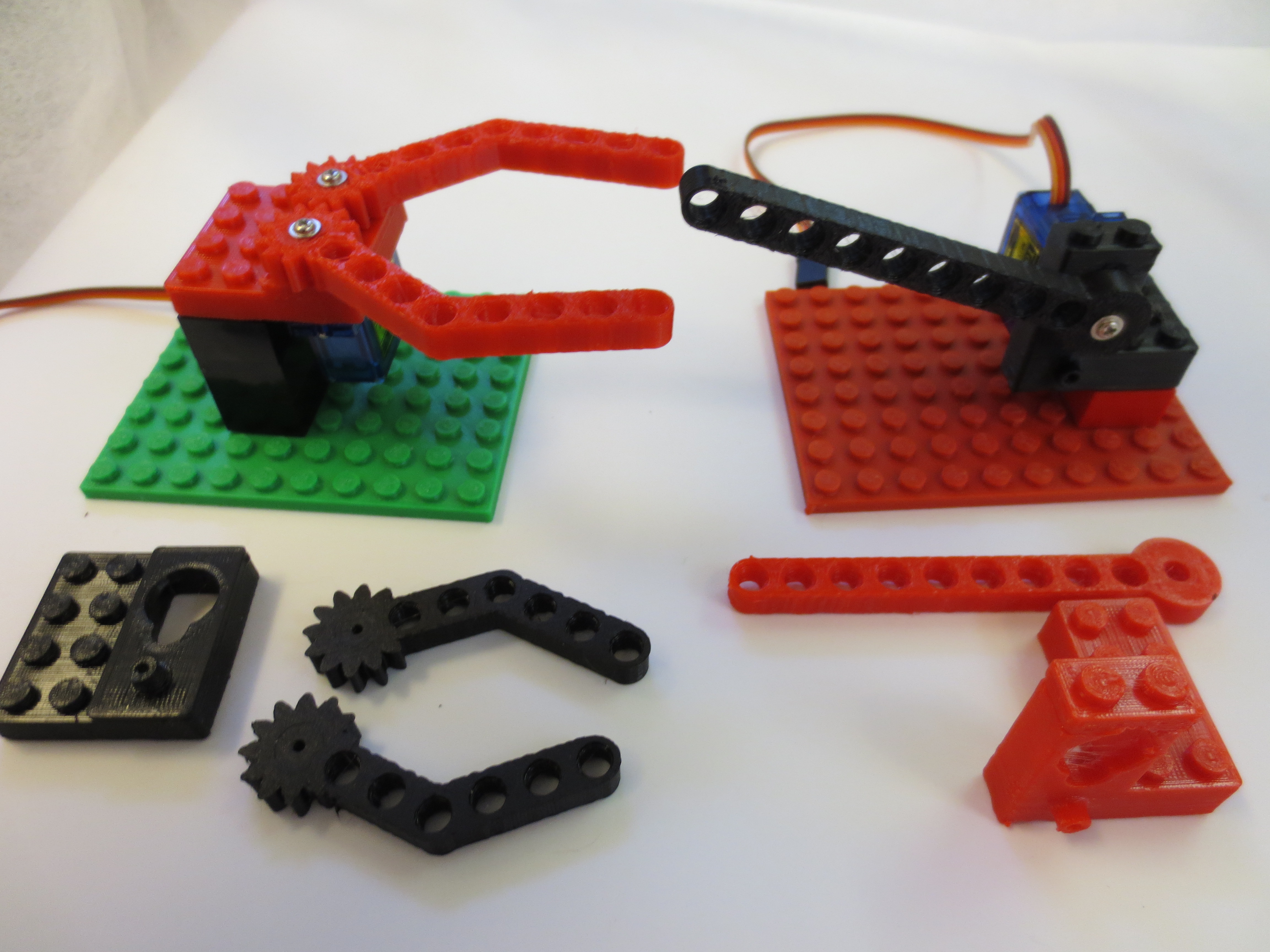 Parametric Servo Gripper Not-Lego Brick Set