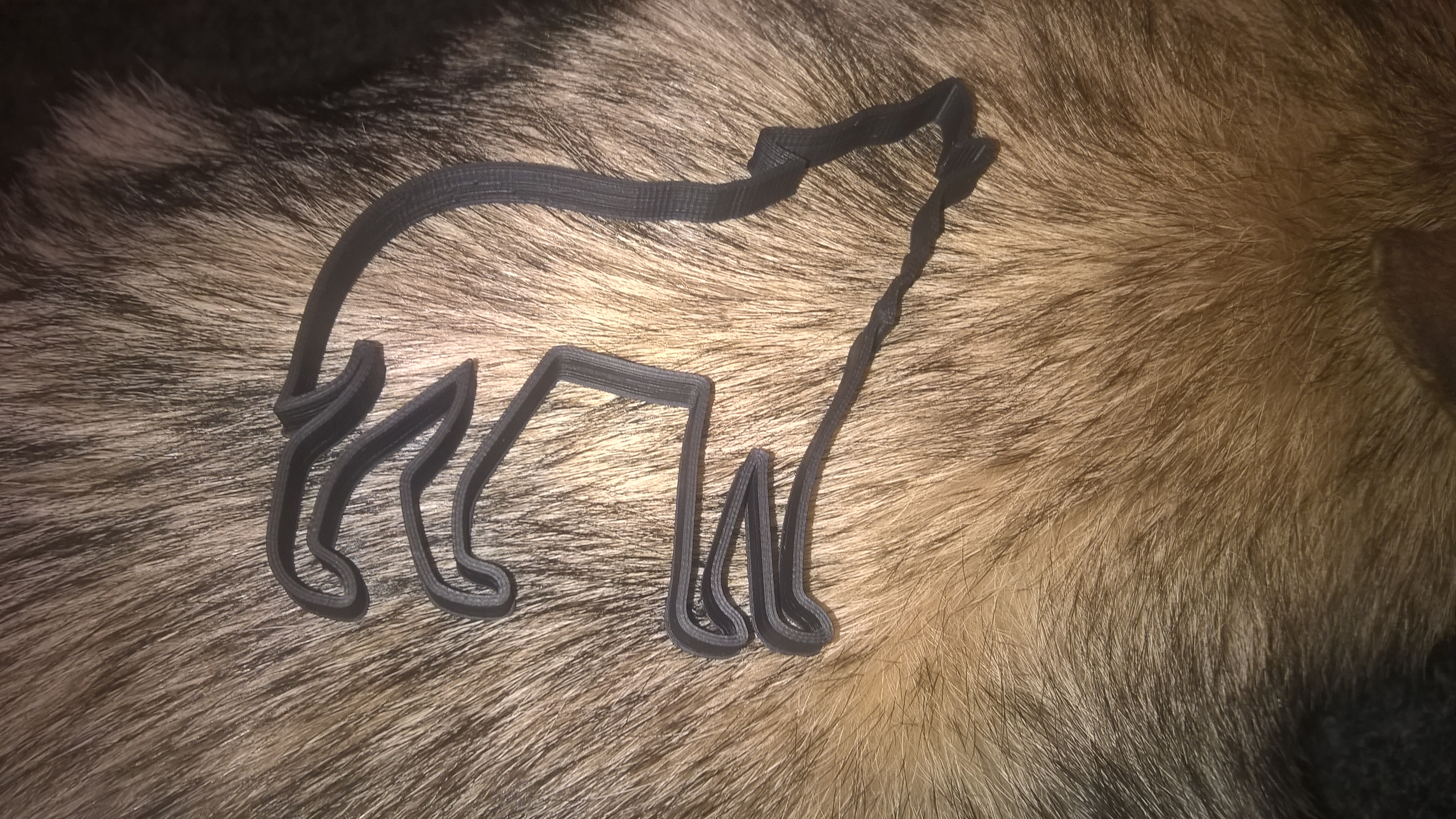 Howling wolf cookie cutter