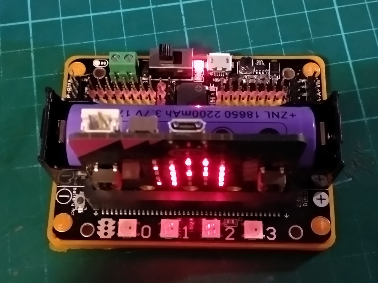 Stand Kittenbot RobotBit V2 (BBC micro:bit)
