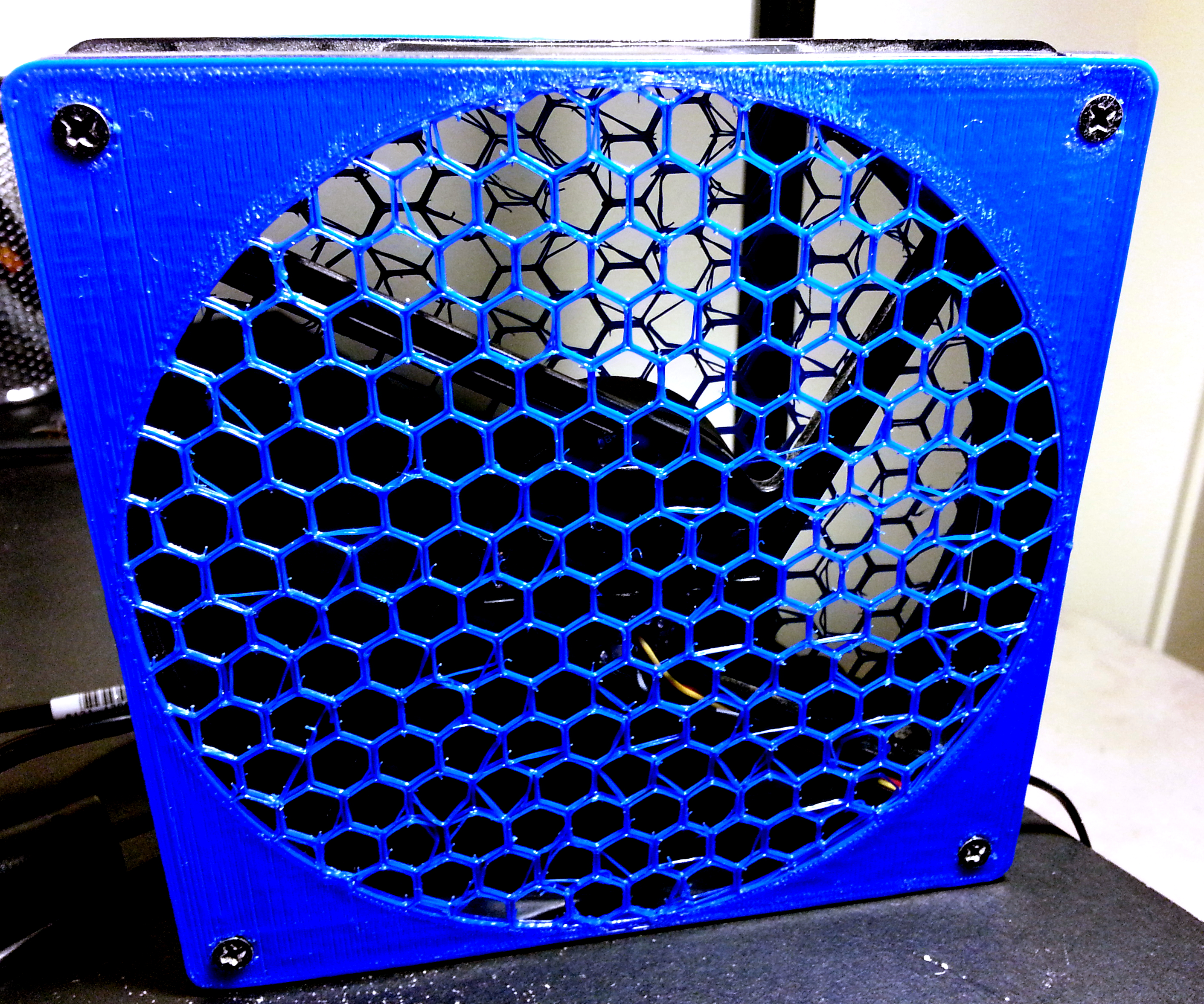 140 mm fan grill