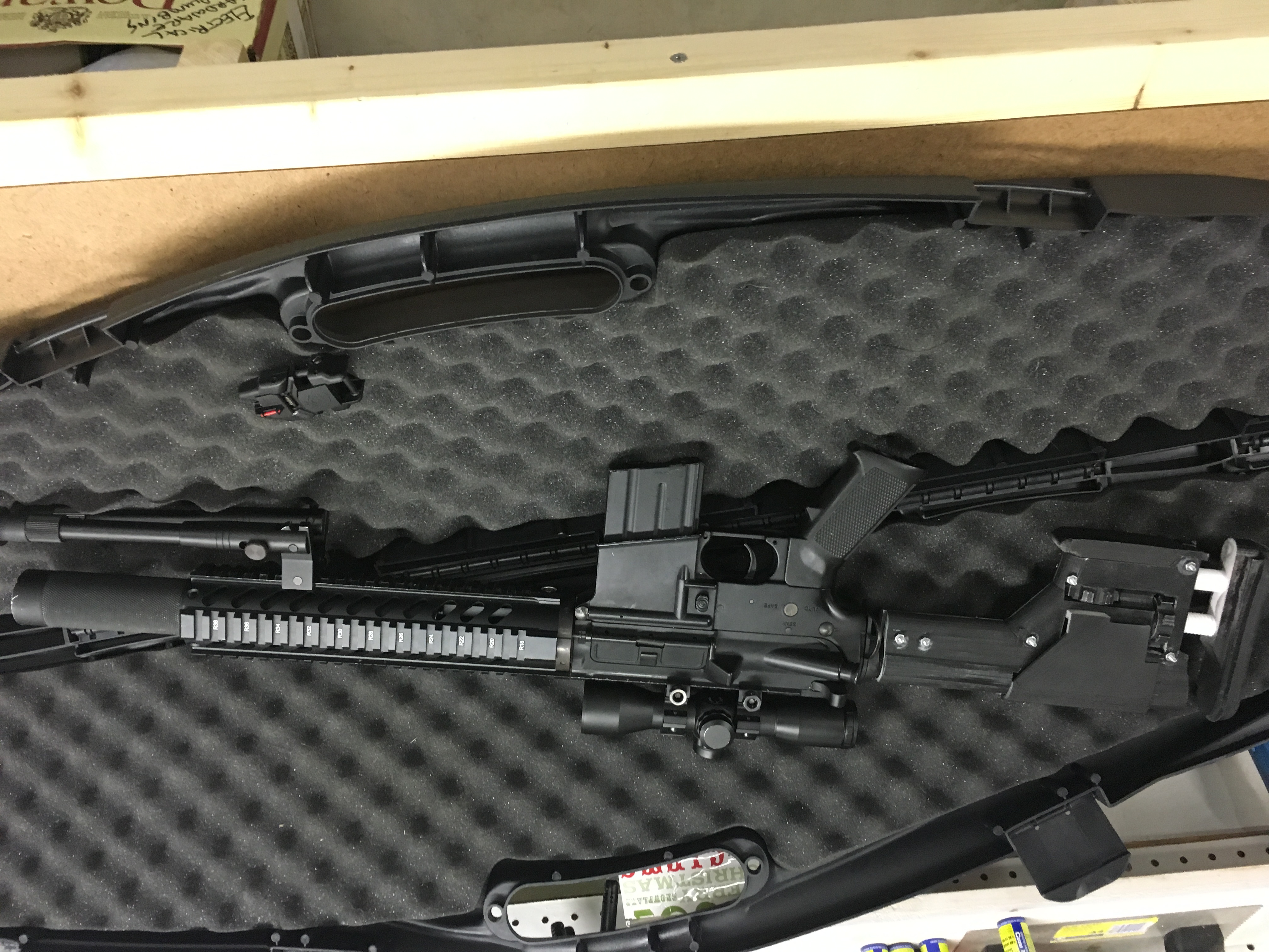 Airsoft PRS stock allows batteries