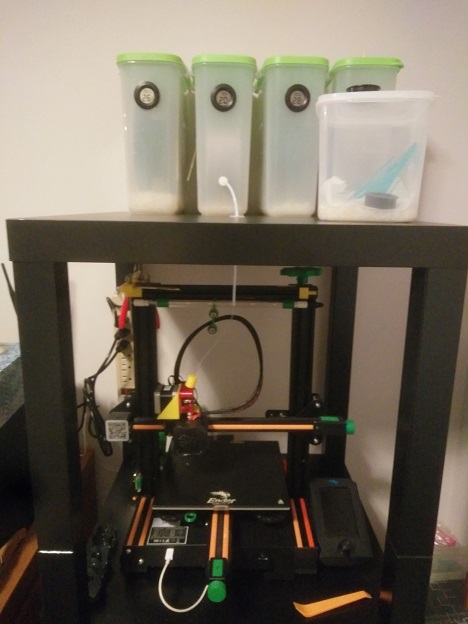 LACK enclosure filament feedthrough