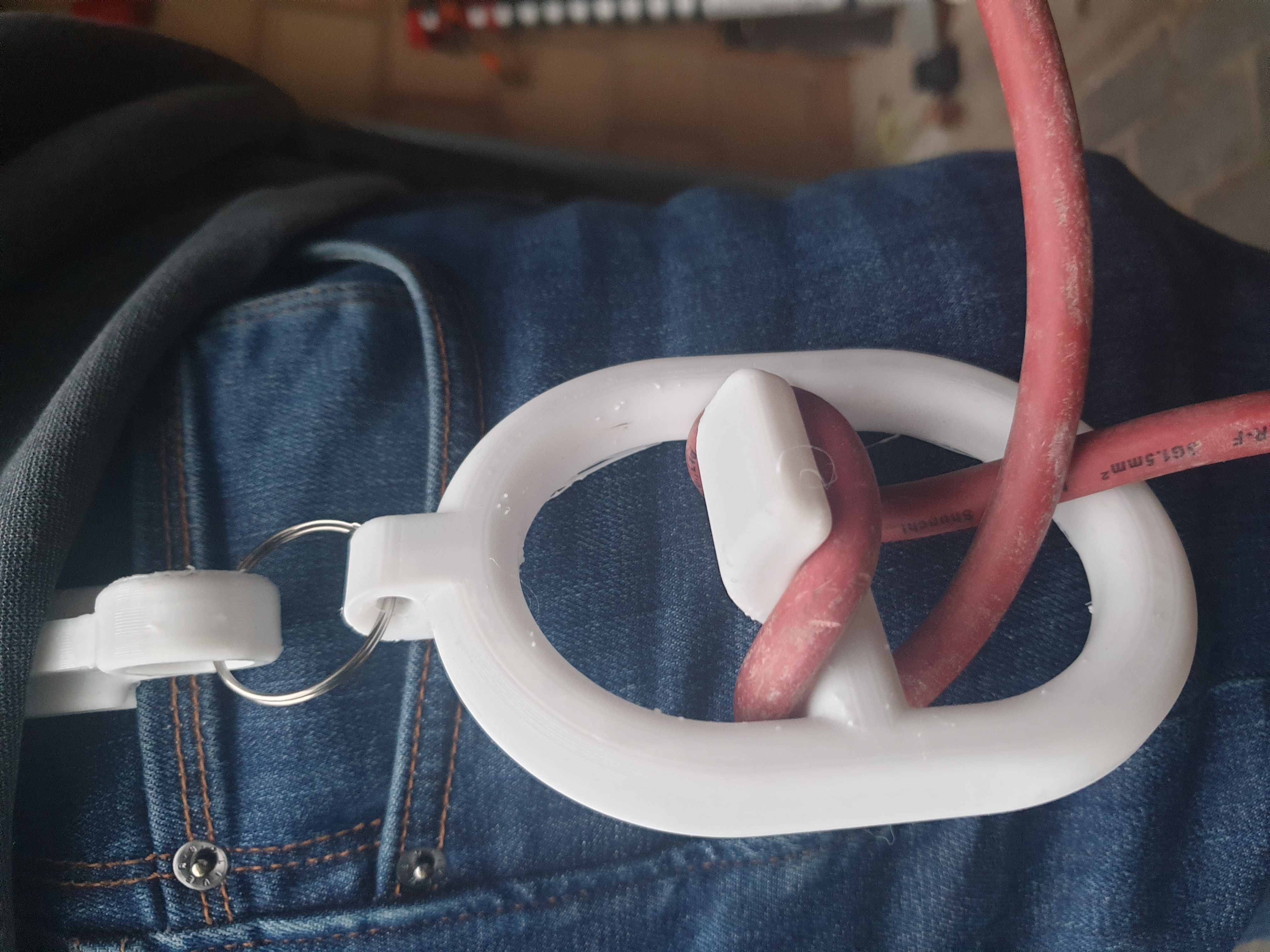cable clamp - gardening tools