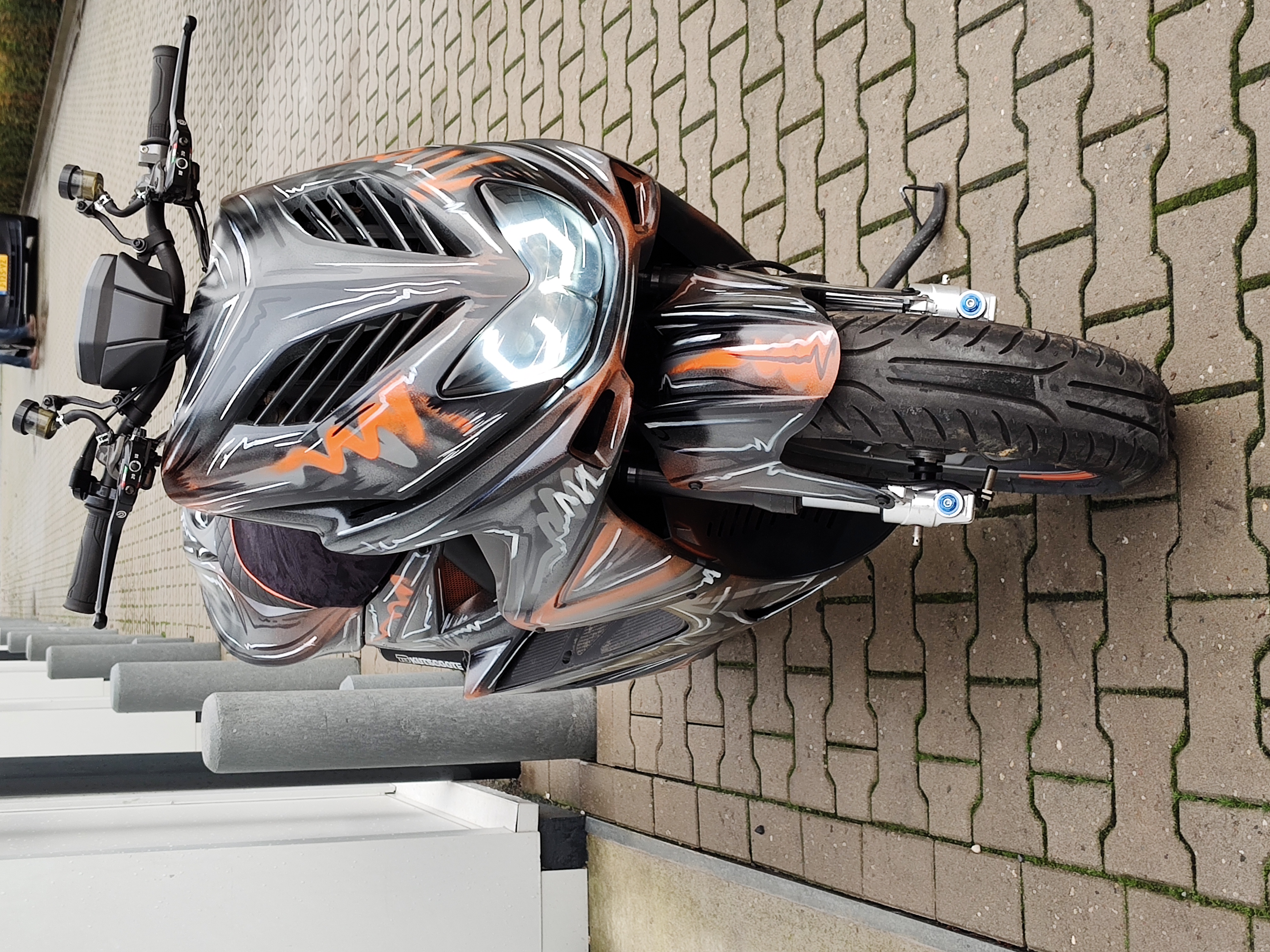 Yamaha Aerox custom headlight insert