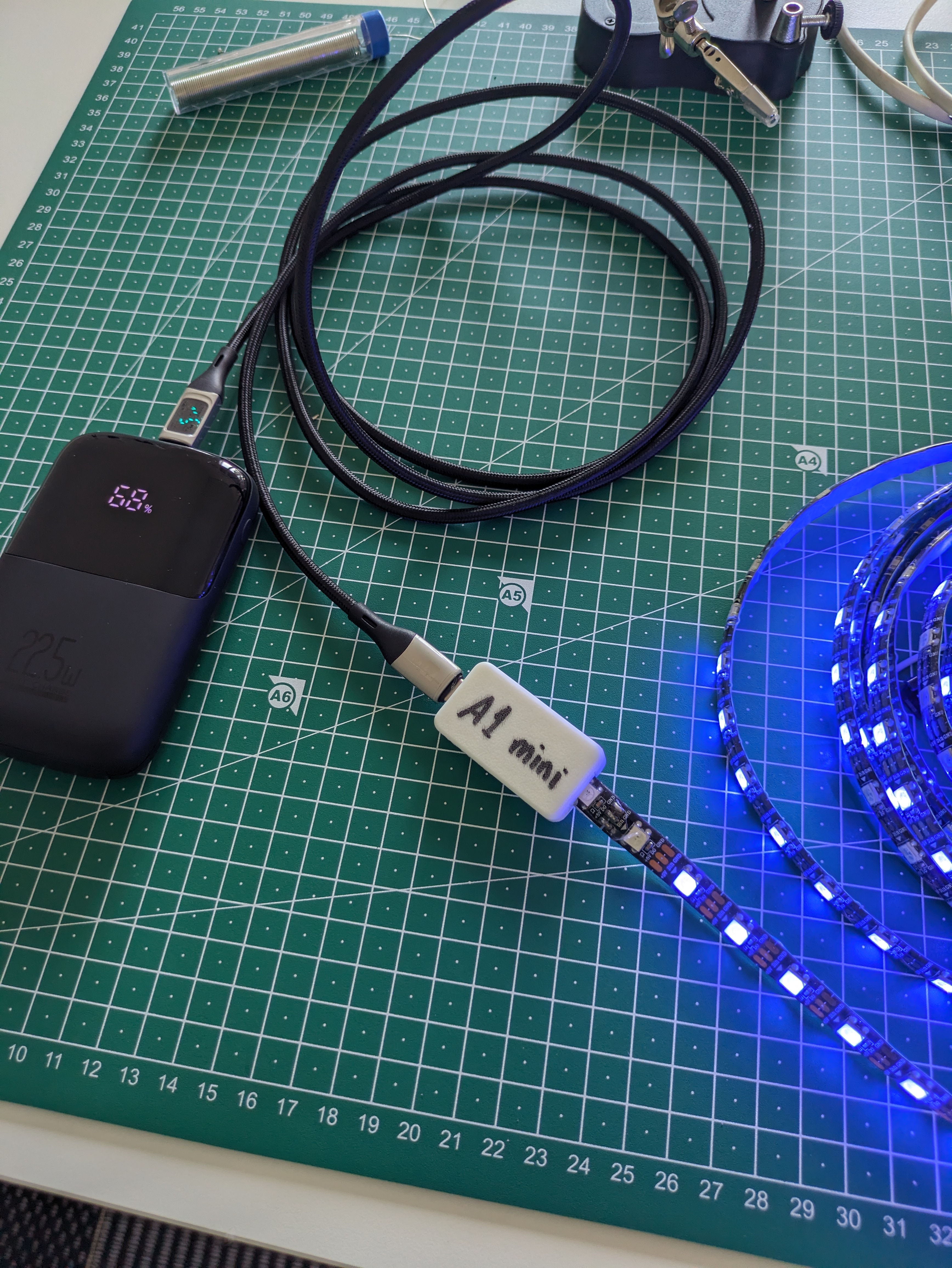 SEEED ESP32C3 - Mini box