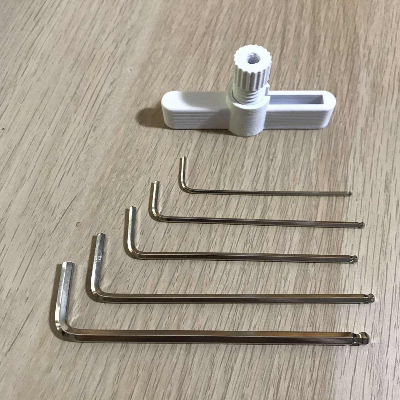 Universal T Handle