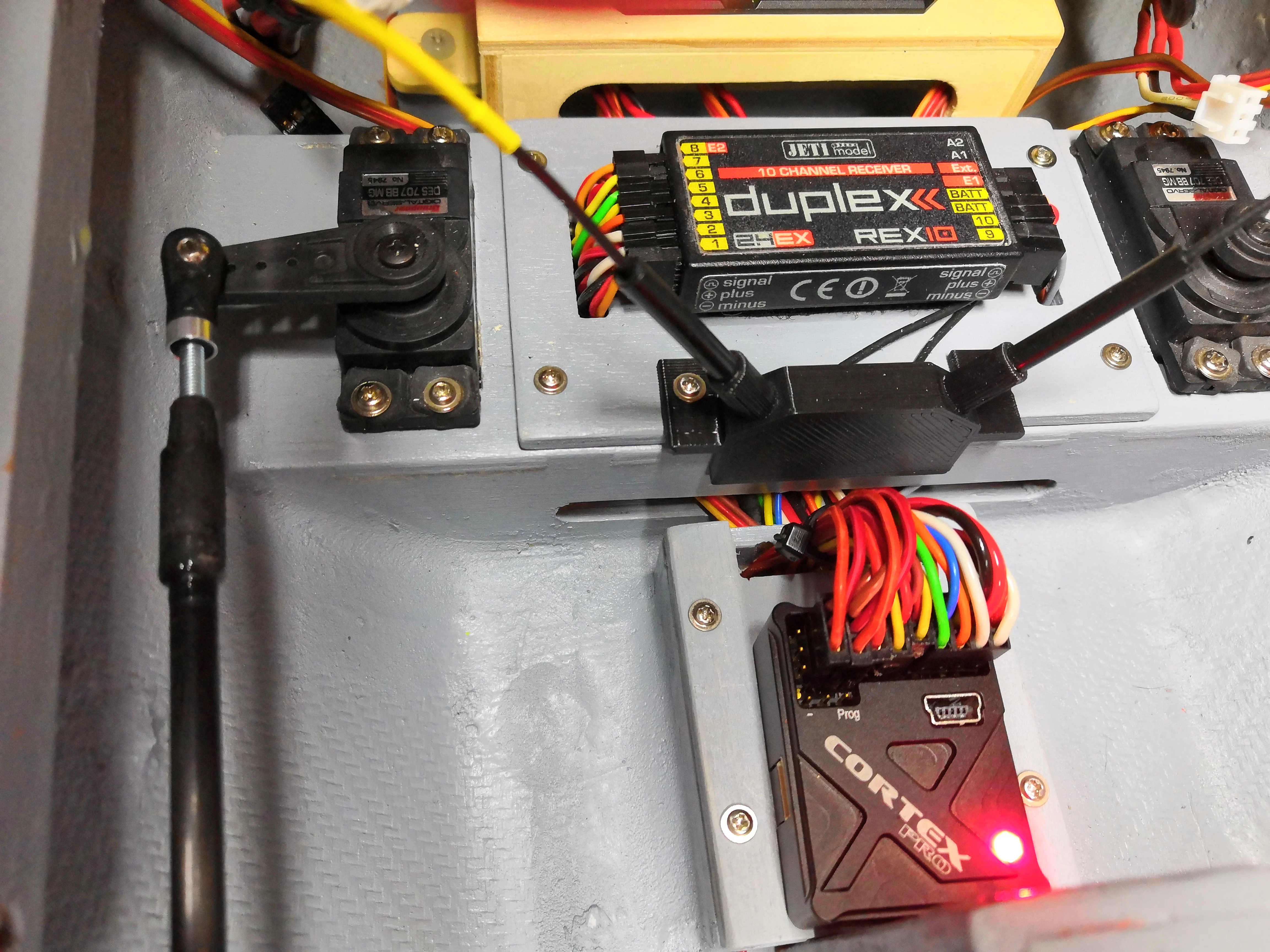 Jeti Duplex Dual Antenna Mount