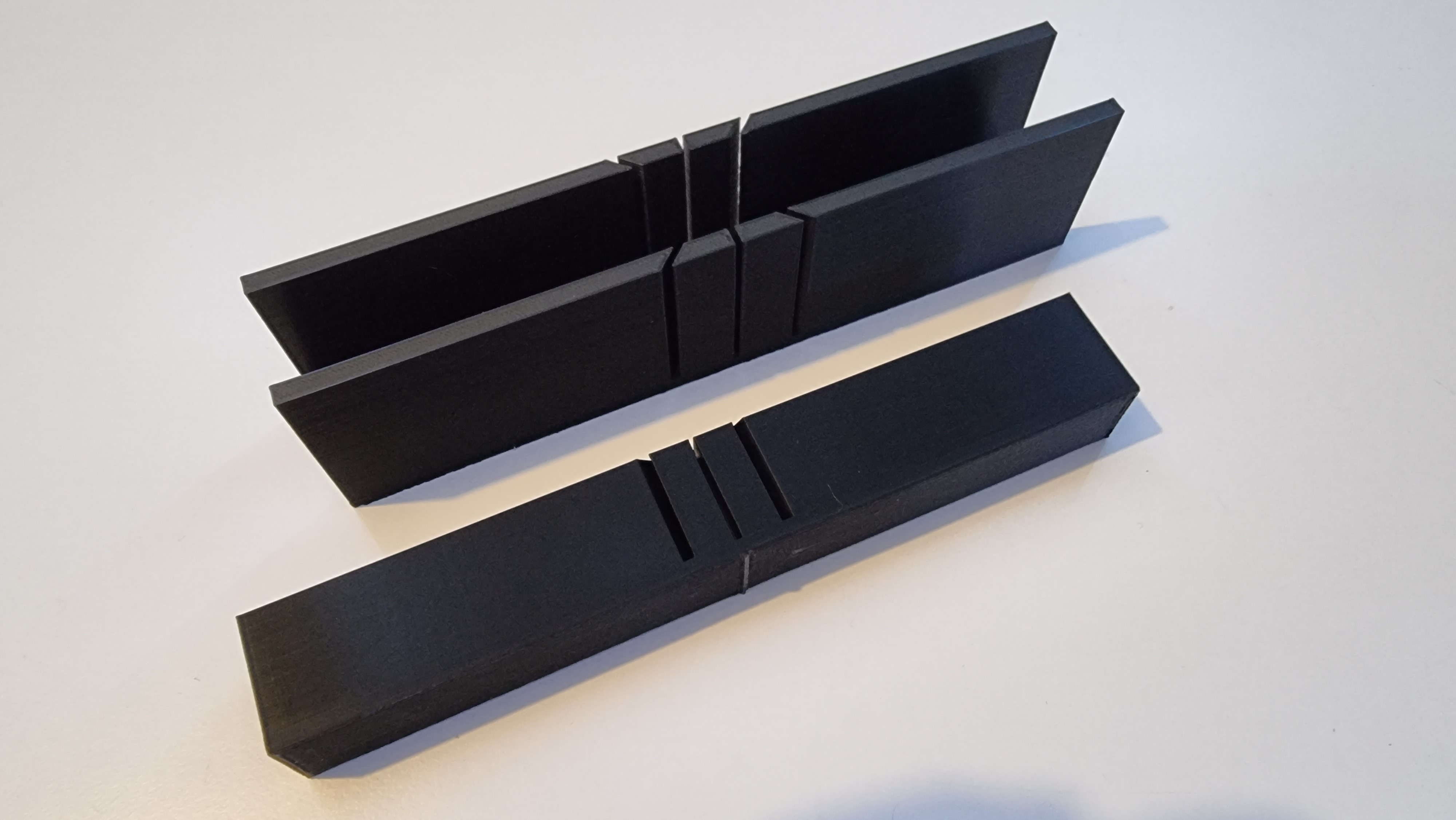 Miter Box / Gehrungslade
