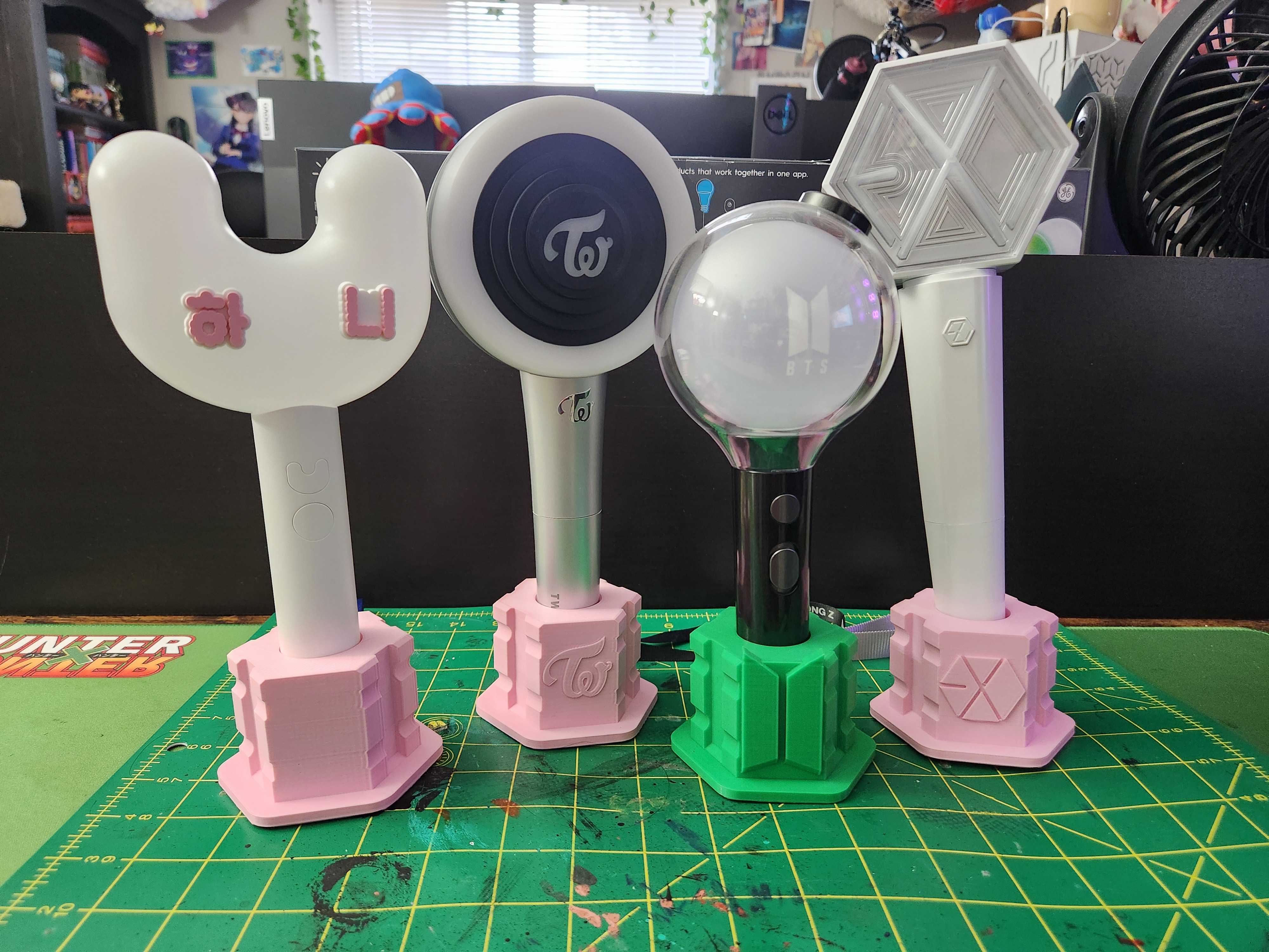KPOP Lightstick Stand (remix)