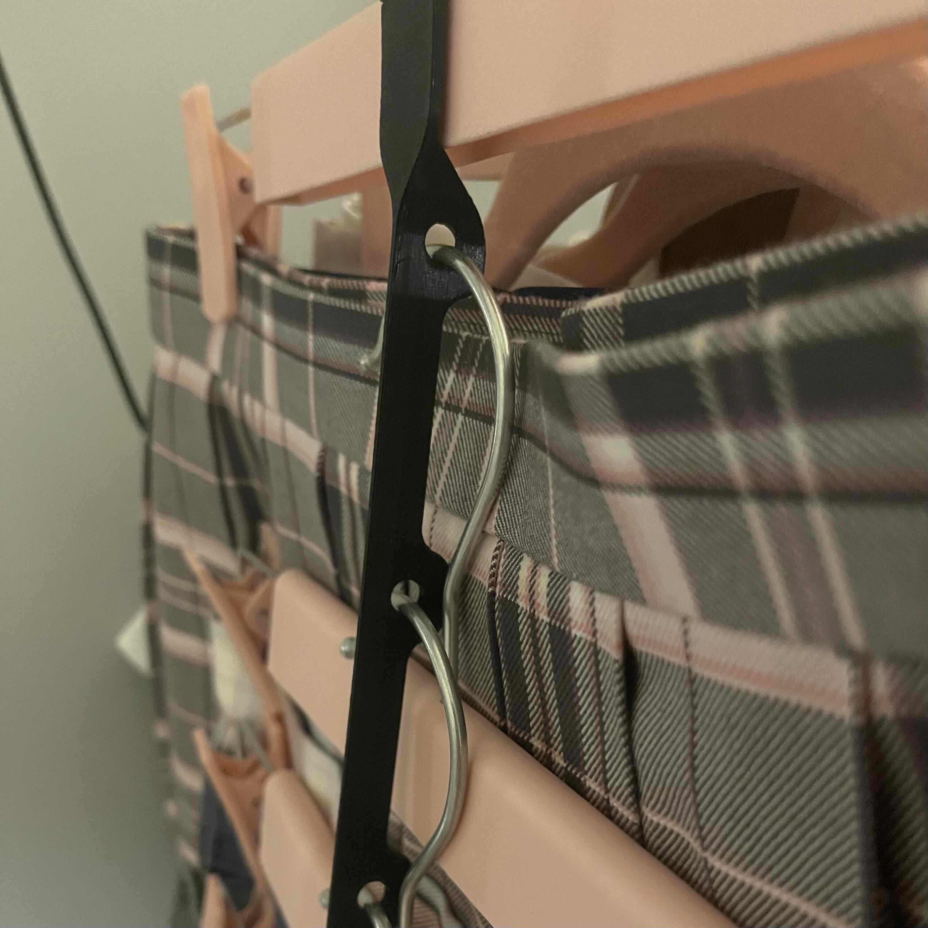 Cloth Hanger Link