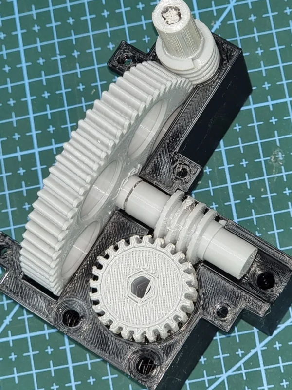 Double worm gear with ratio 1:1440
