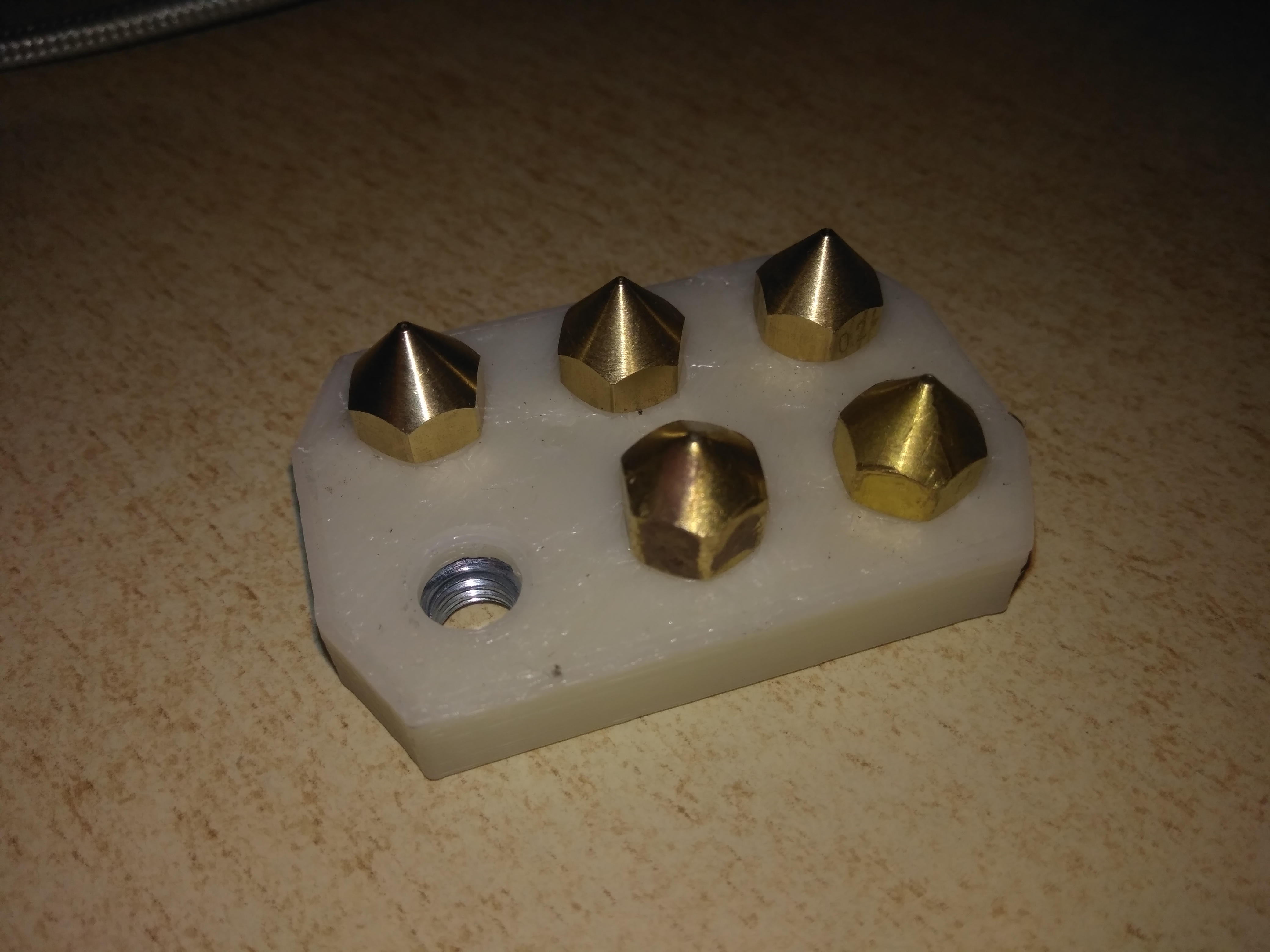 Mini stand for 6 nozzle