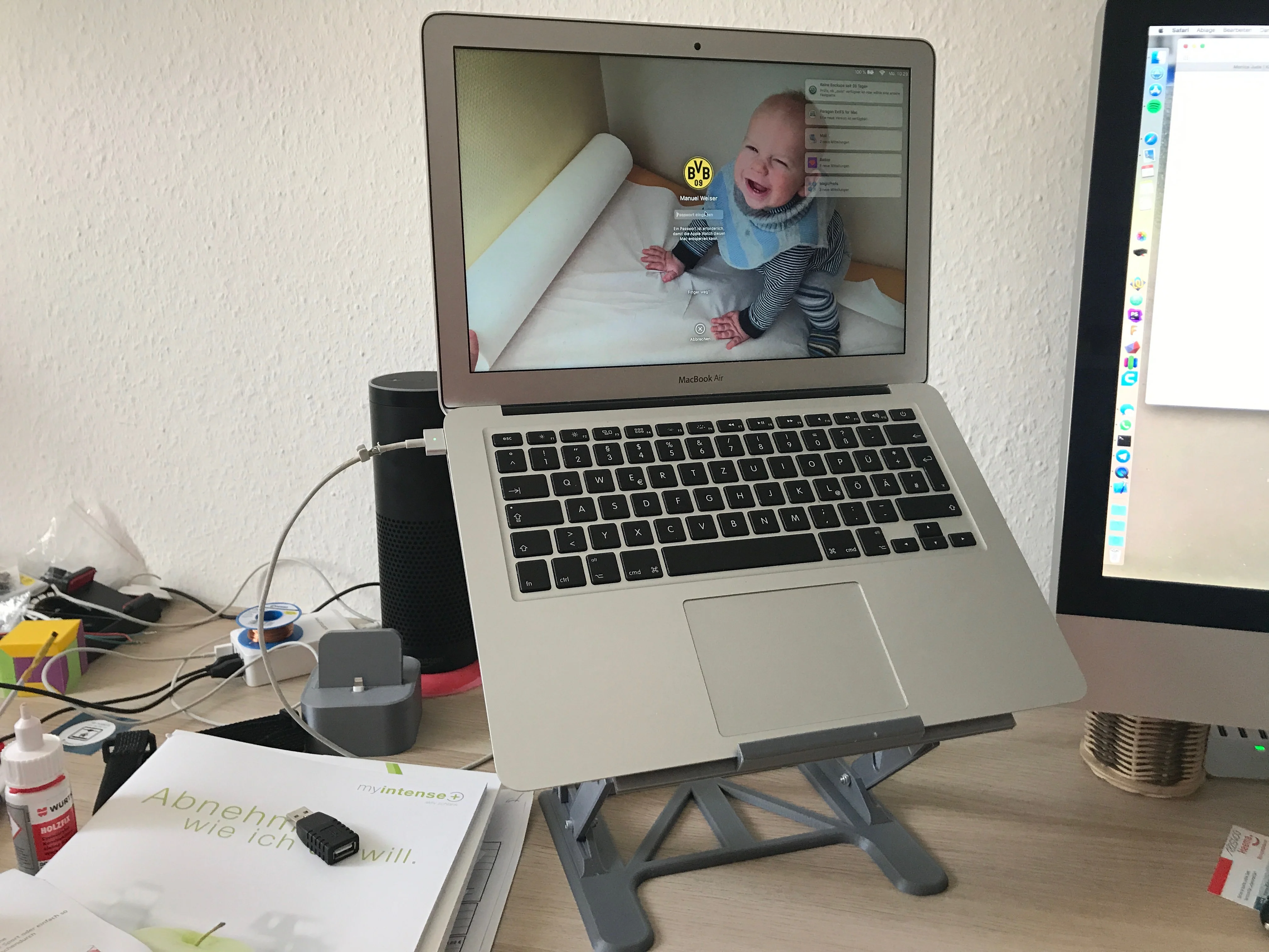 Collapsible Laptop Stand with Cooler