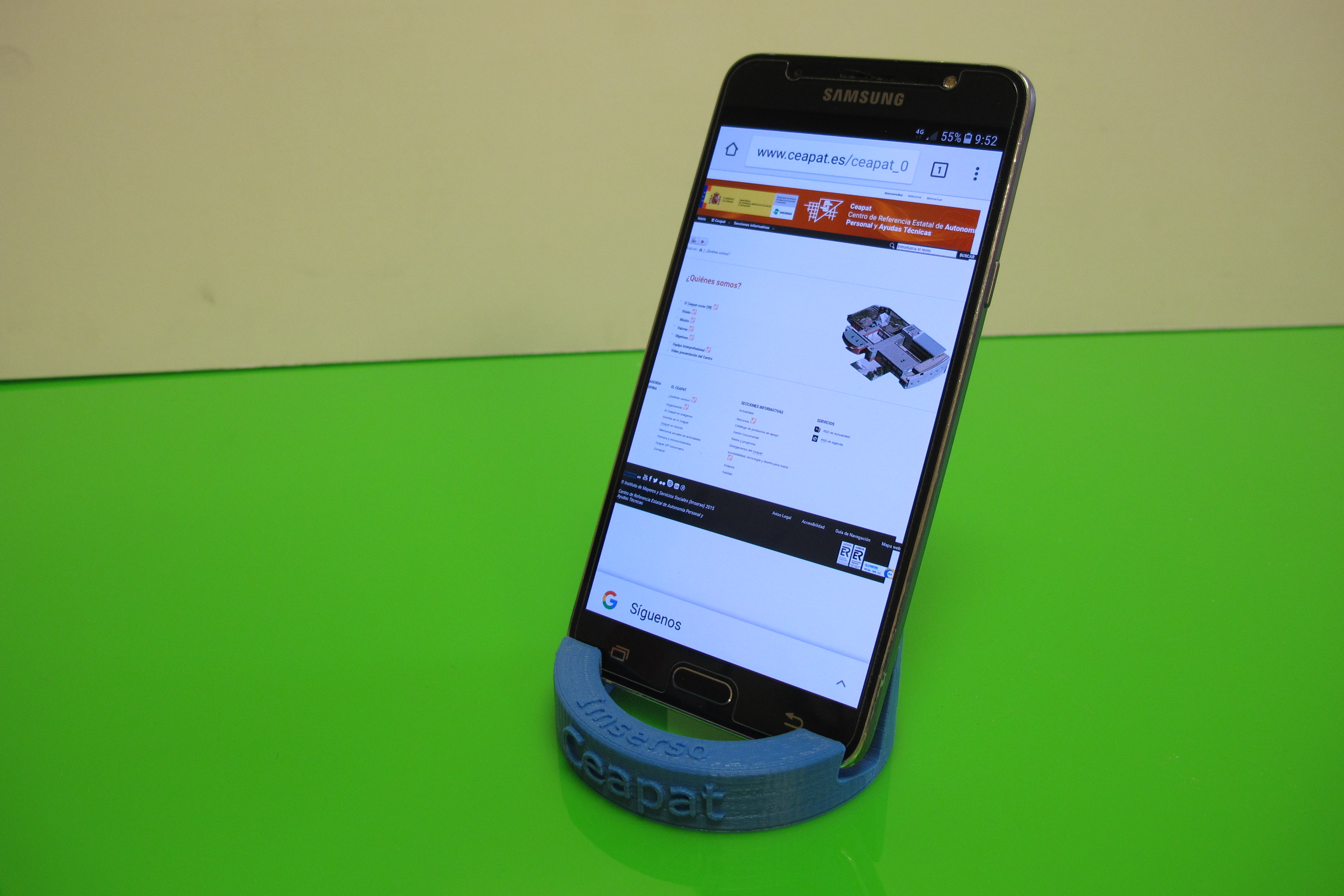 Phone holder / Soporte para movil