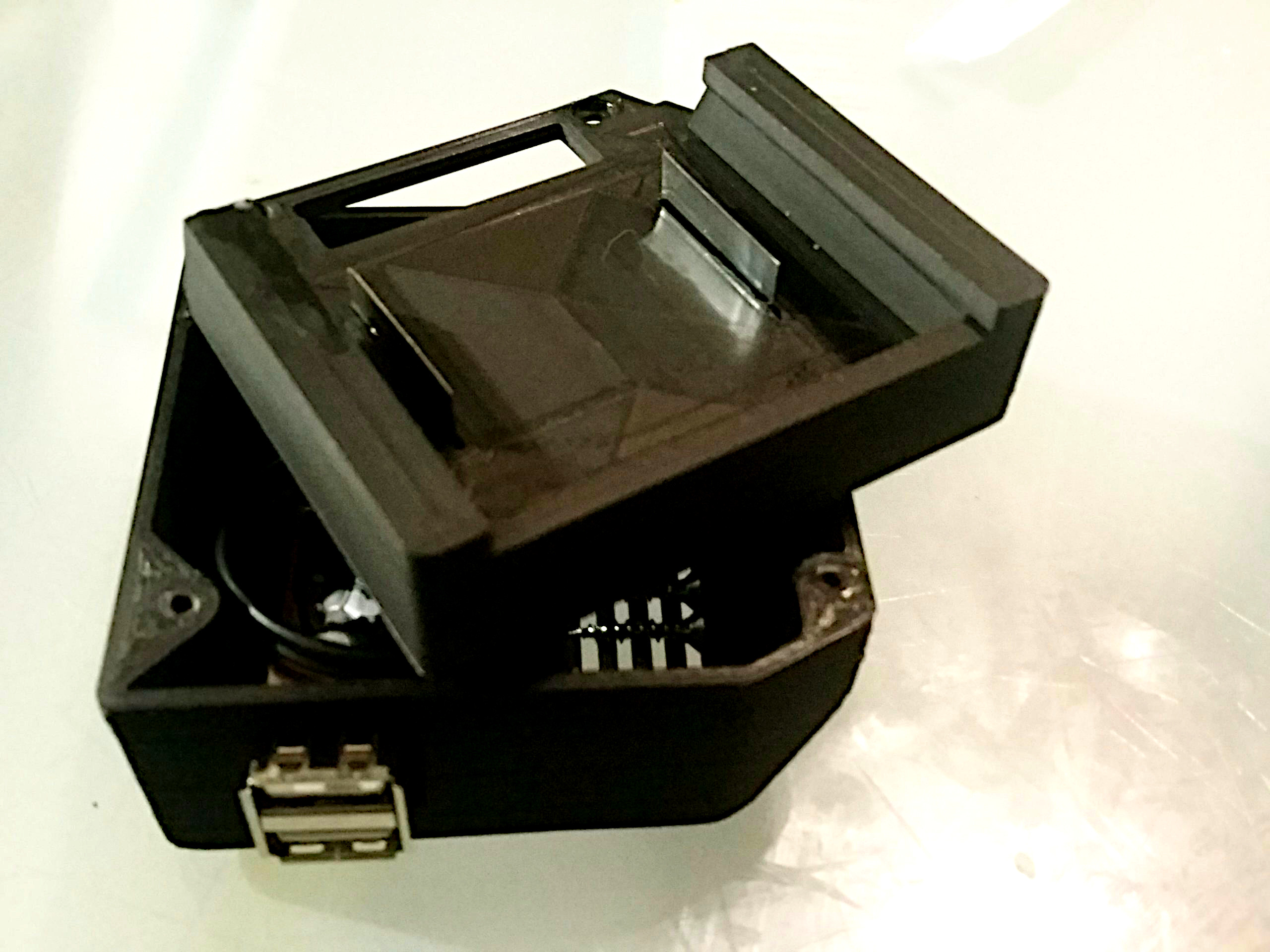 Bigger & Smoother Makita LXT USB Charger