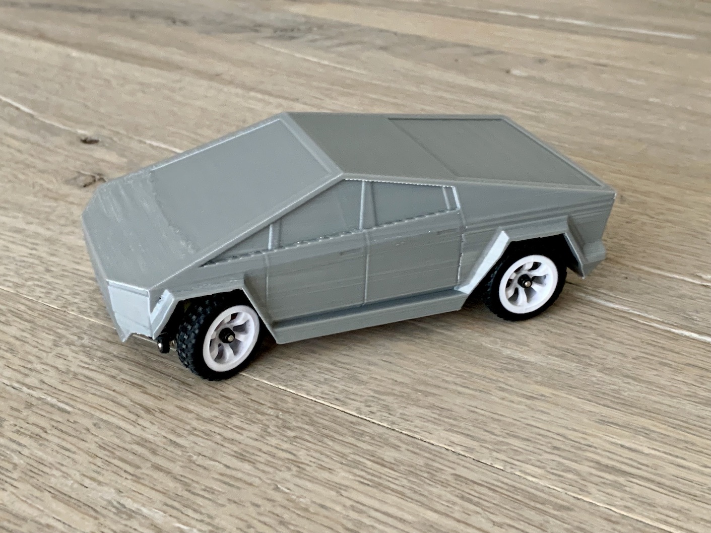 RC Tesla Cybertruck