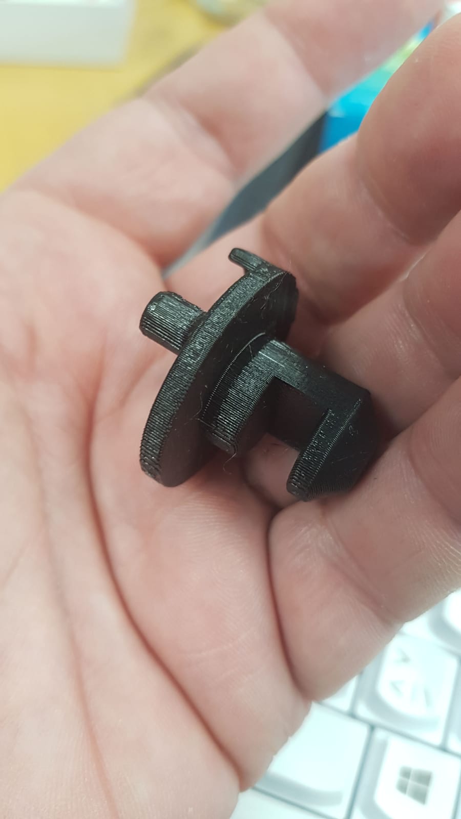 BRP Lynx Skidoo 517305985 Rear stud