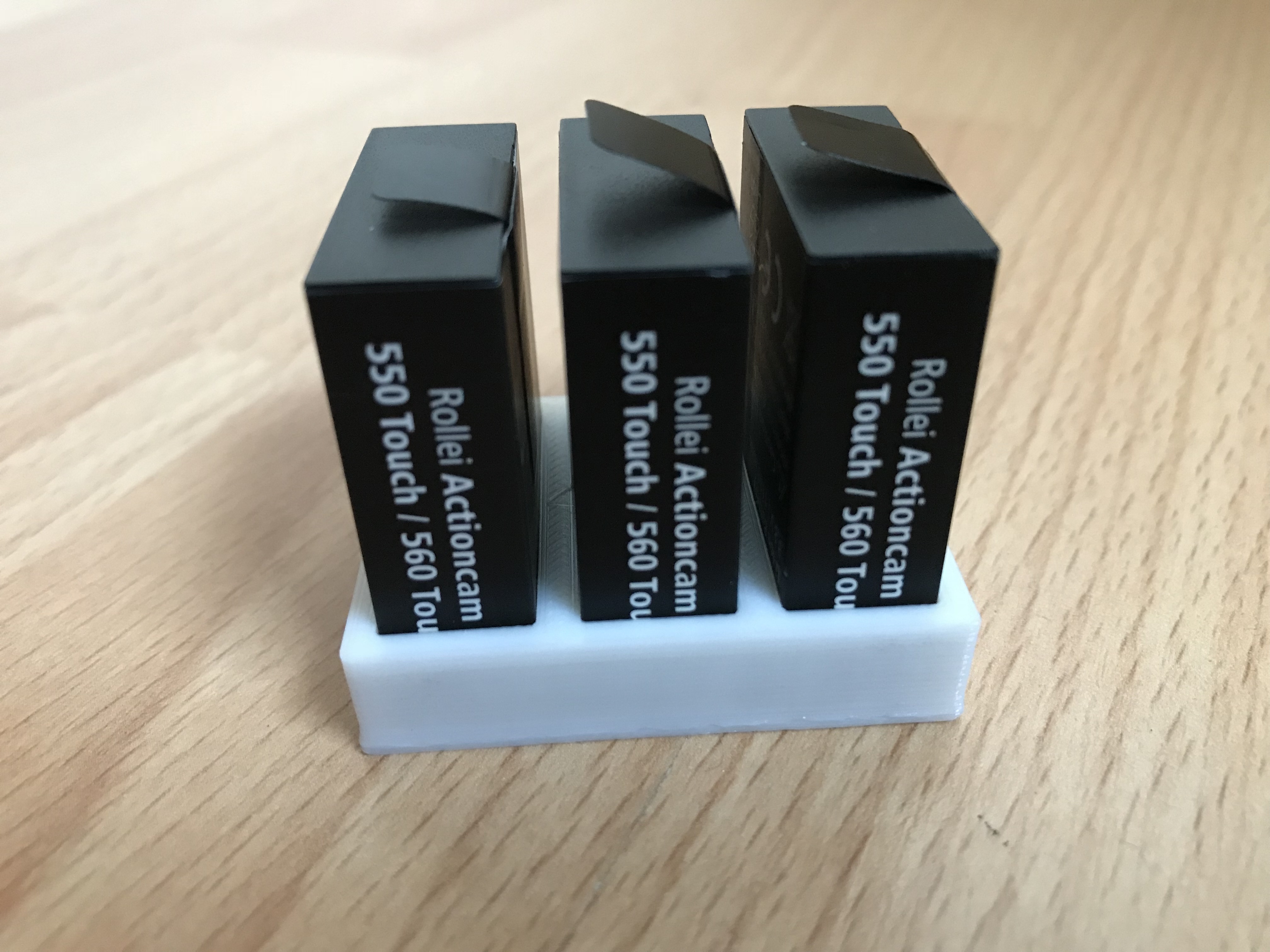 Universal / SJCAM / Rollei / Chinaclone Action Cam Accu Box for 3 Accus