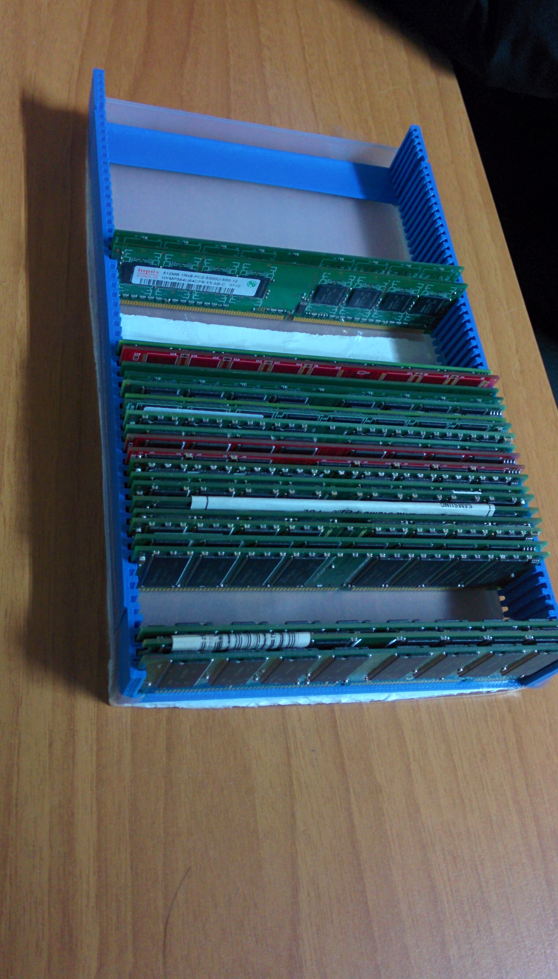 Memory Ram container