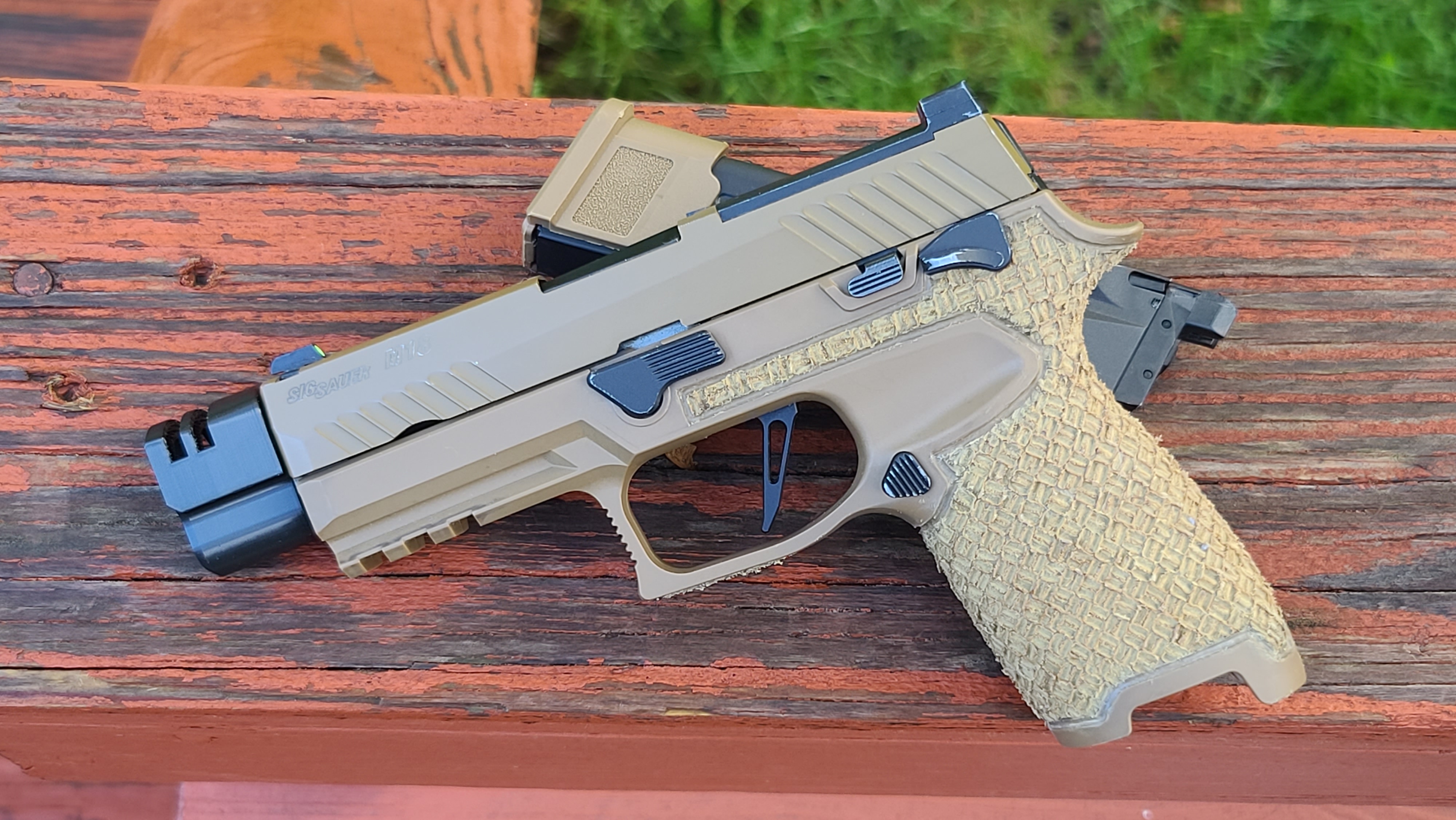 Airsoft P320 / M17 / M18 Dual Port Comp