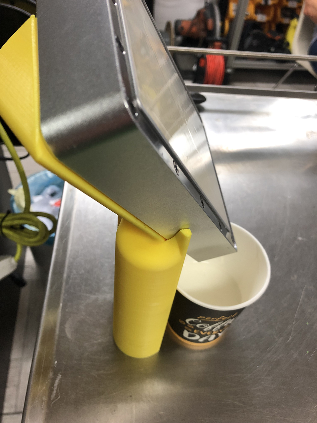 ANET N4 resin dripping tray mount