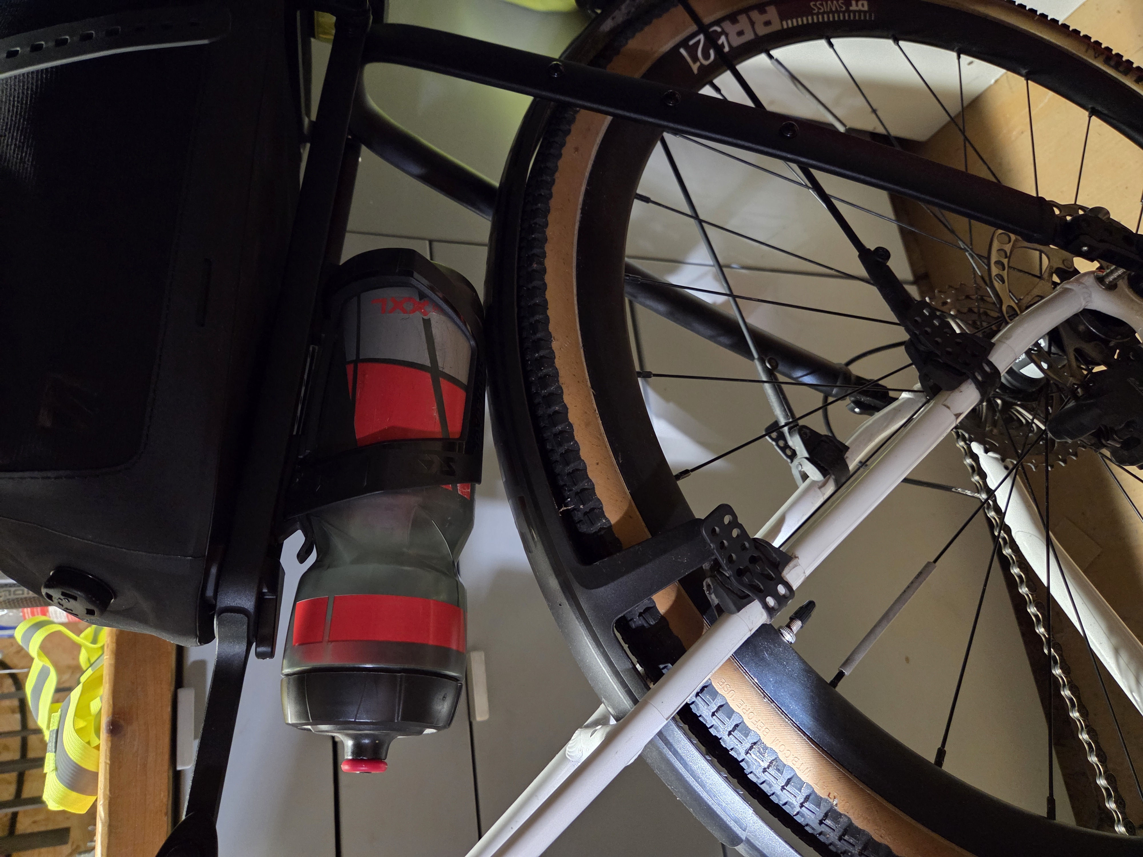 Tailfin Rack Bottle holder / Cargo cage /