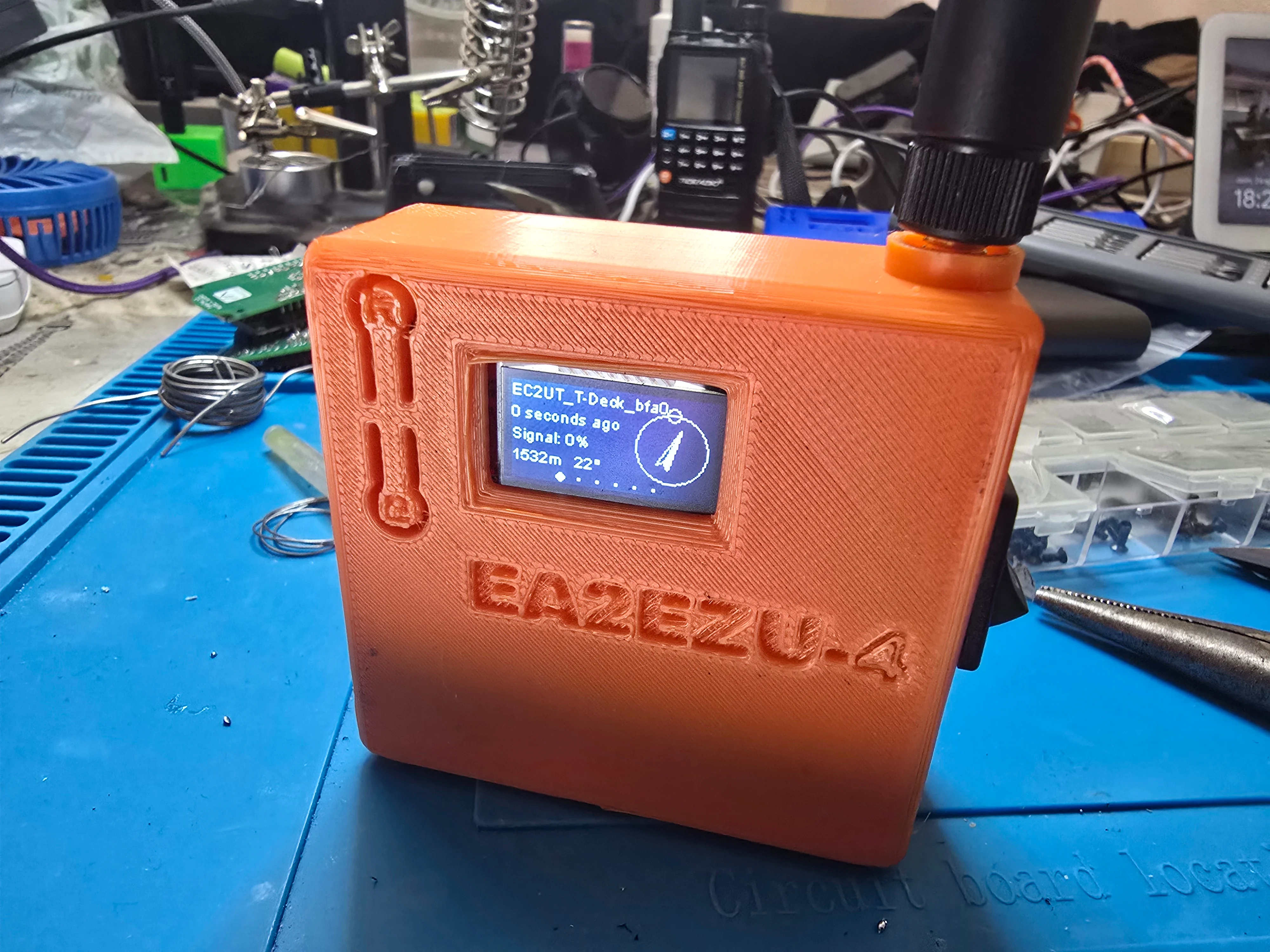 Caja para Meshtastic Faketec y batería 18650