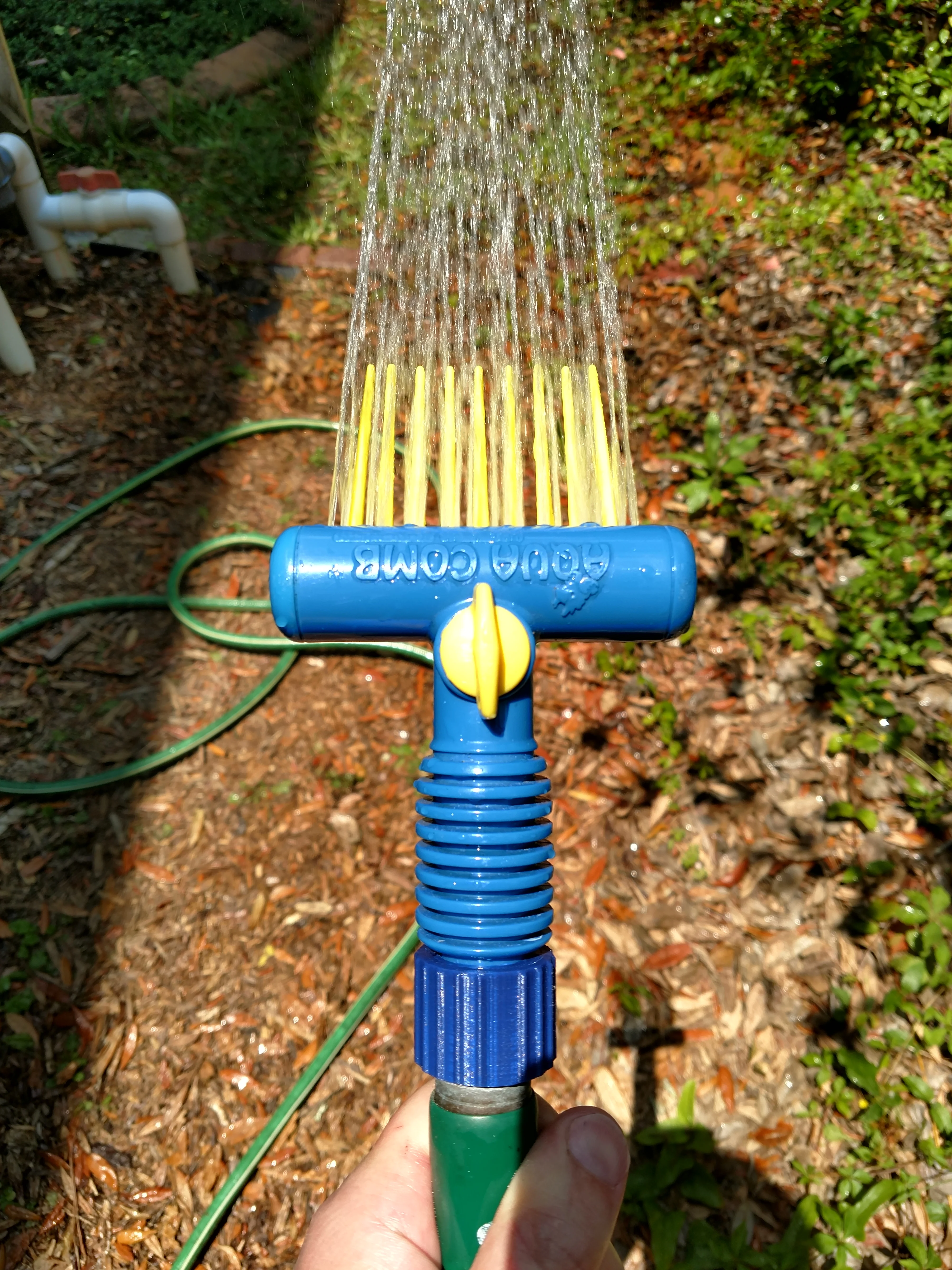 Aqua Comb Garden Hose Collar
