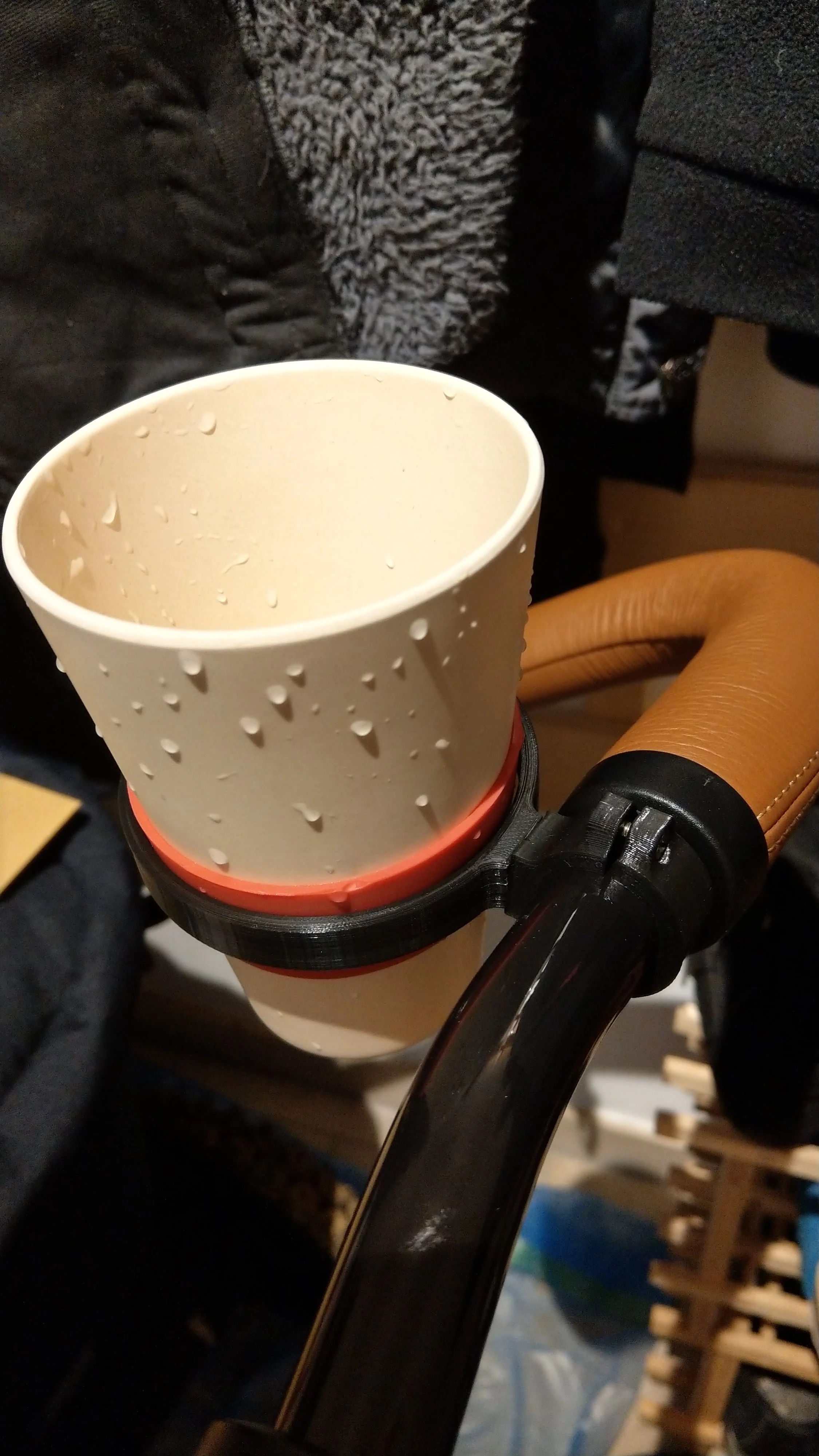 Cup holder for emaljunga stroller
