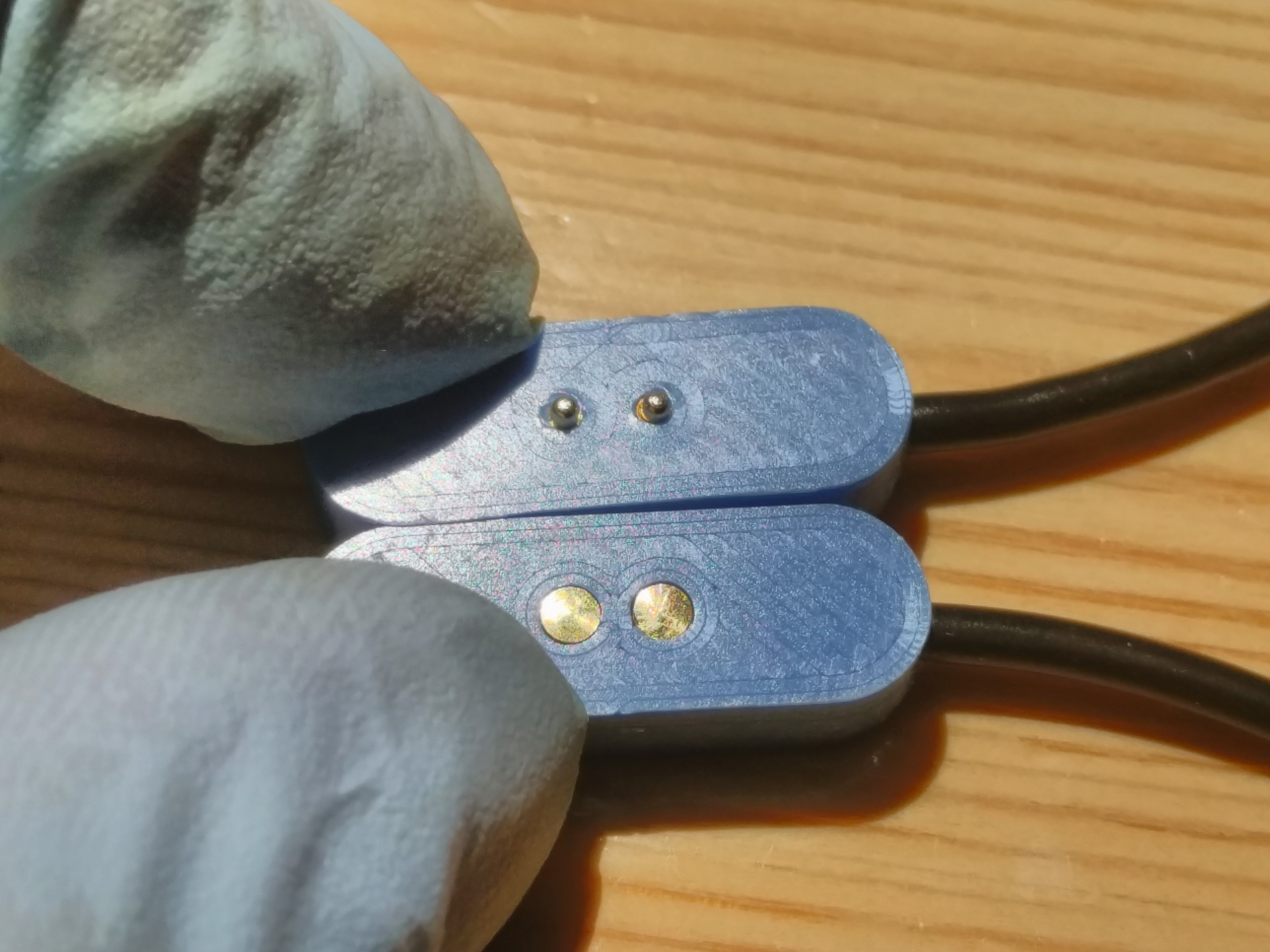 Pogo pin connector