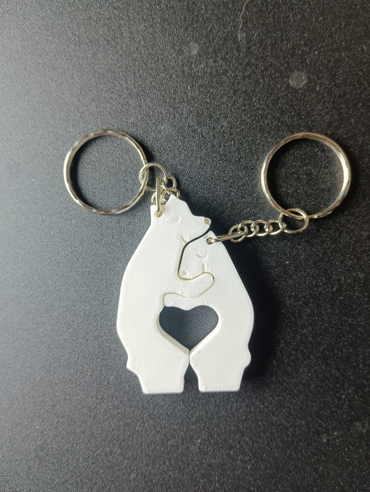 Hugging Bears – Couple Keychain Set (Two-Part Model)
