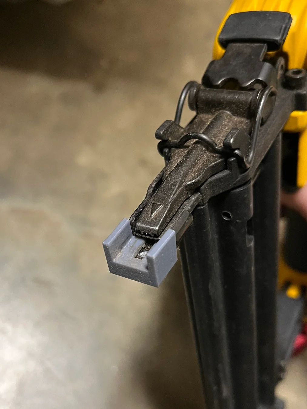 Dewalt D51238 brad nailer tip