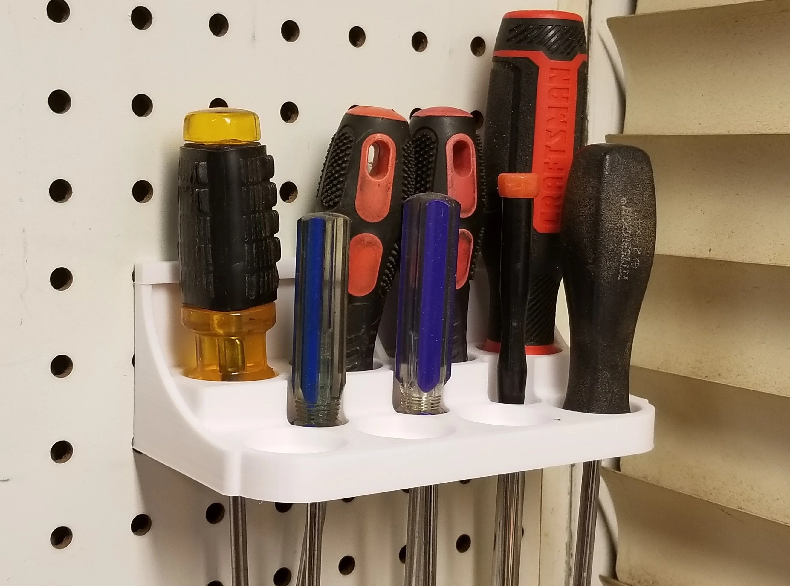 [Simple Print] Pegboard ScrewDriver Holder