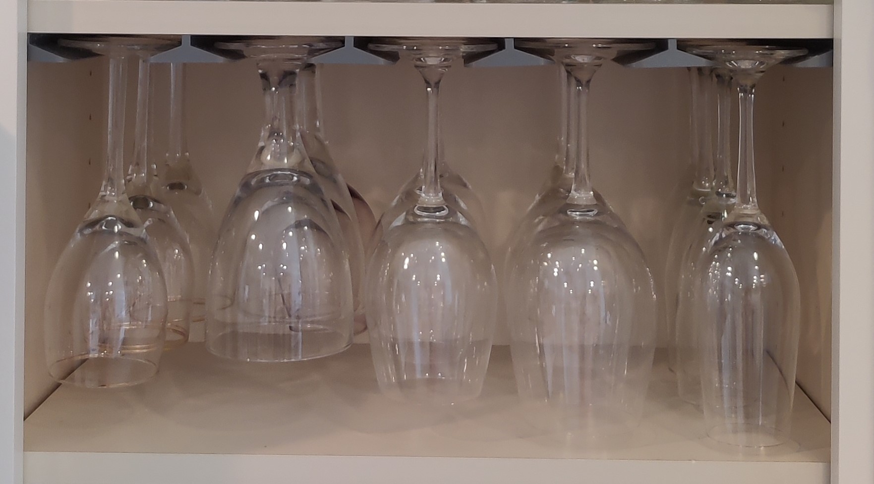 wine glass holder space saver