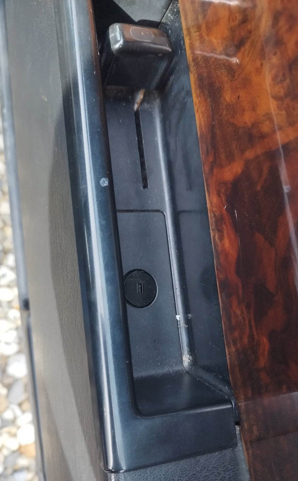volvo 940 doorhandle clips fits 740 also